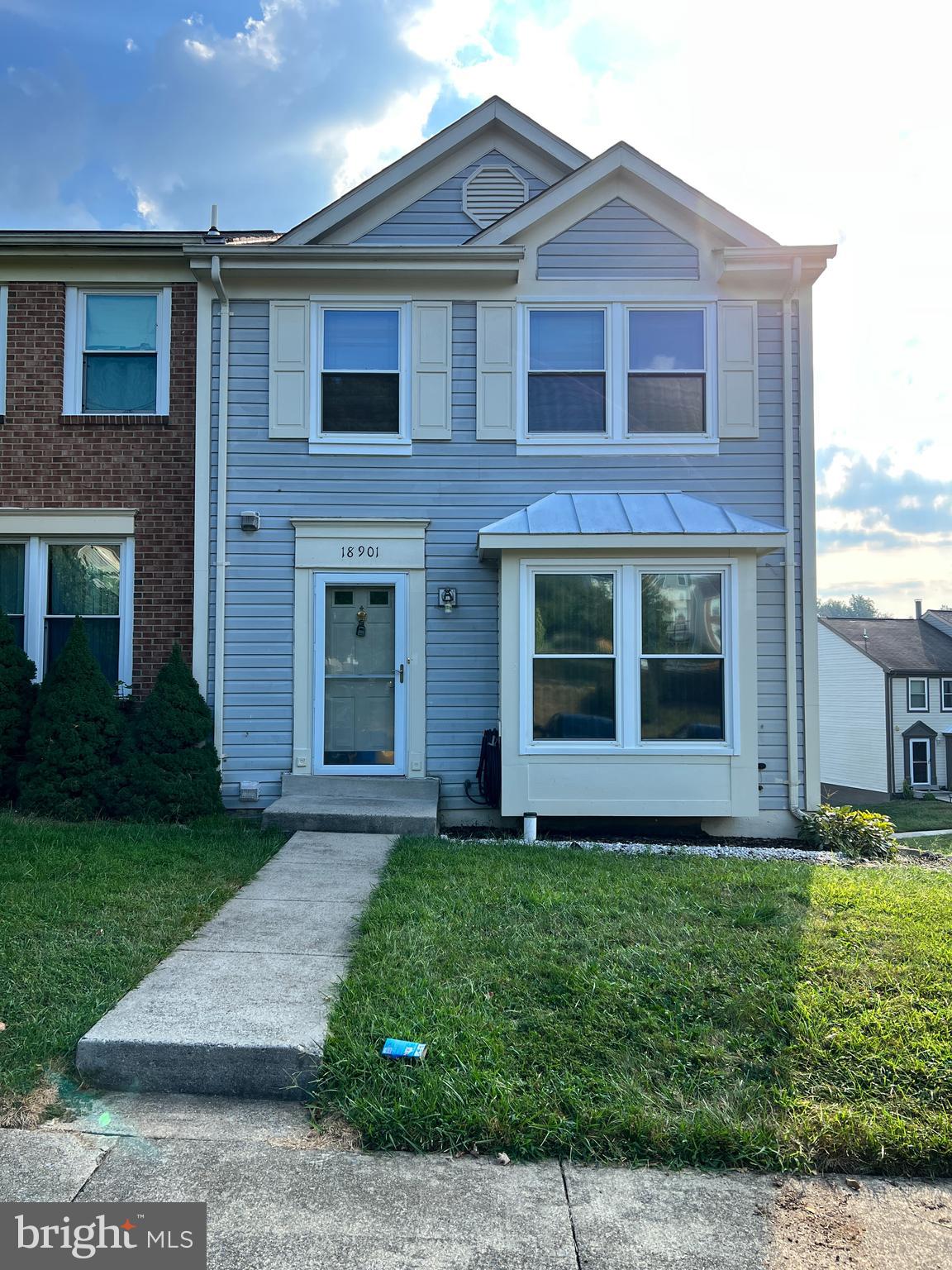 GUNNERS LAKE VILLAGE - Residential Lease