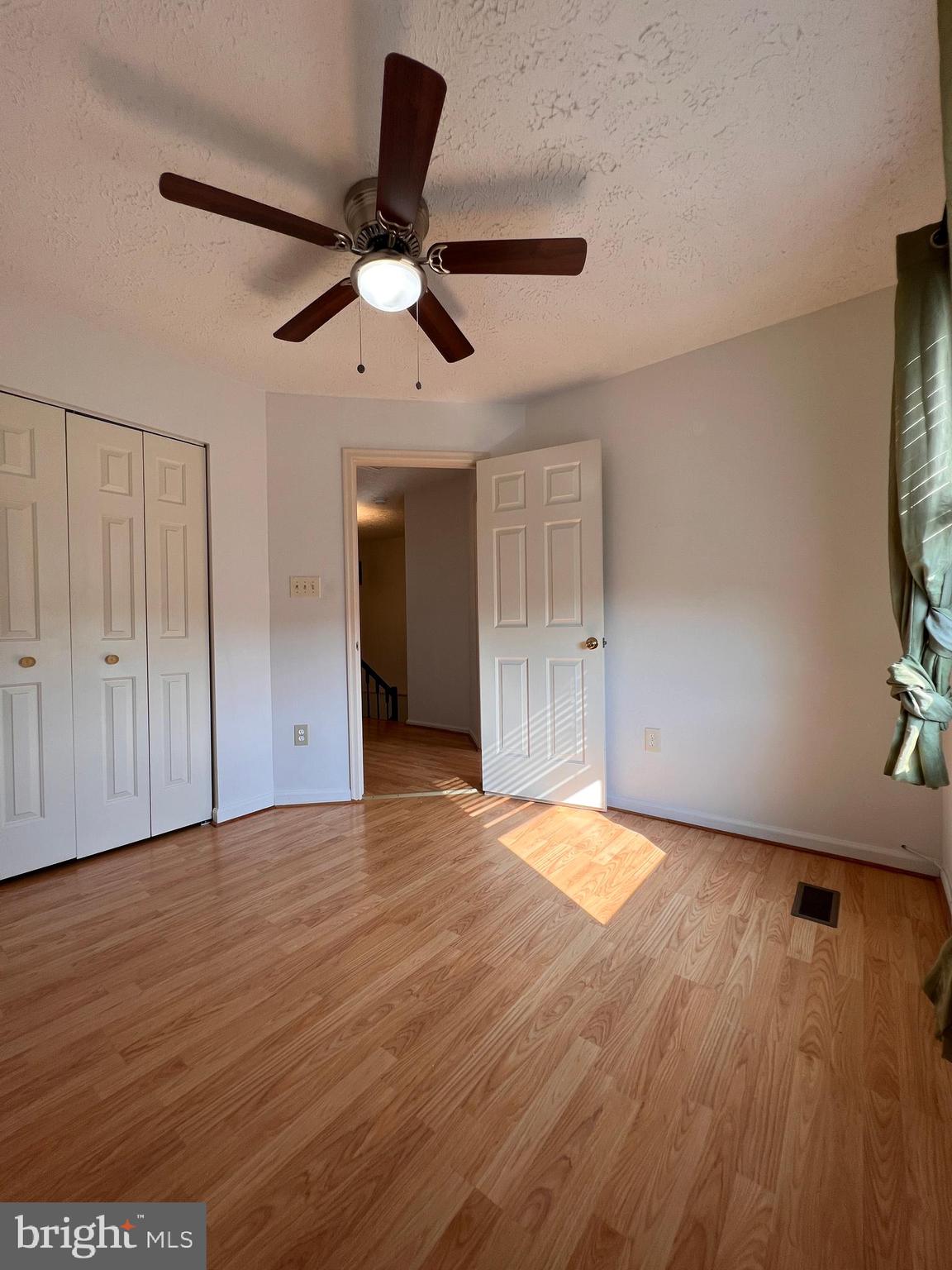 GUNNERS LAKE VILLAGE - Residential Lease