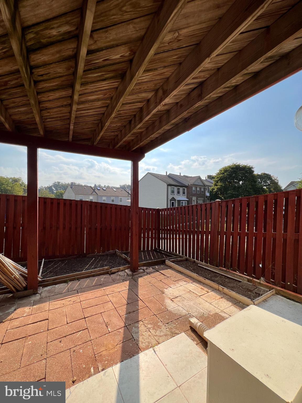 GUNNERS LAKE VILLAGE - Residential Lease