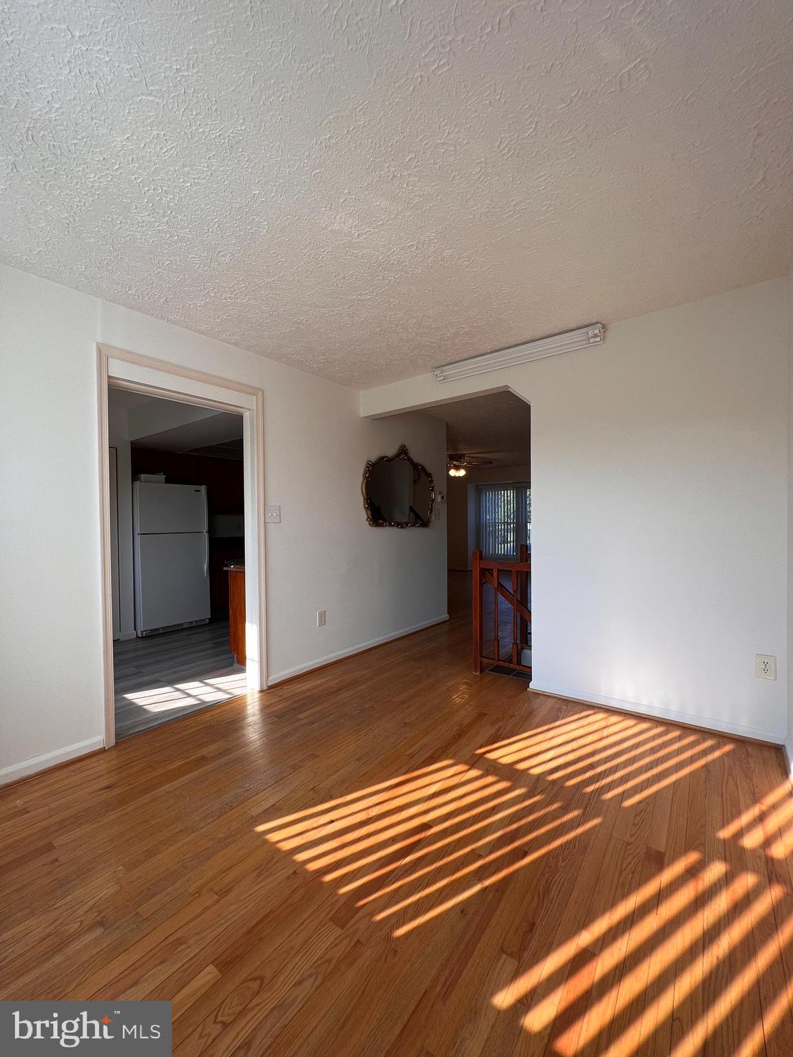 GUNNERS LAKE VILLAGE - Residential Lease