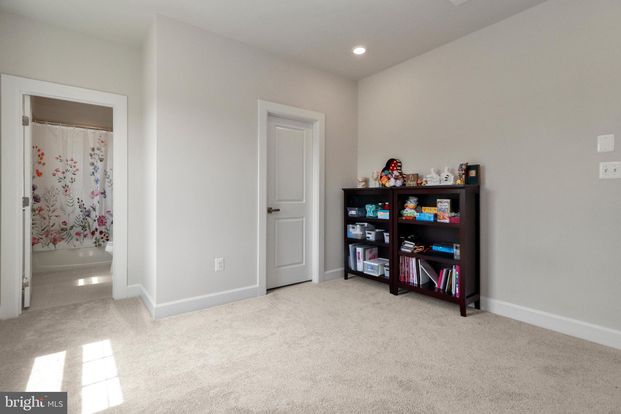 GRANT AT WILLOWSFORD - Residential