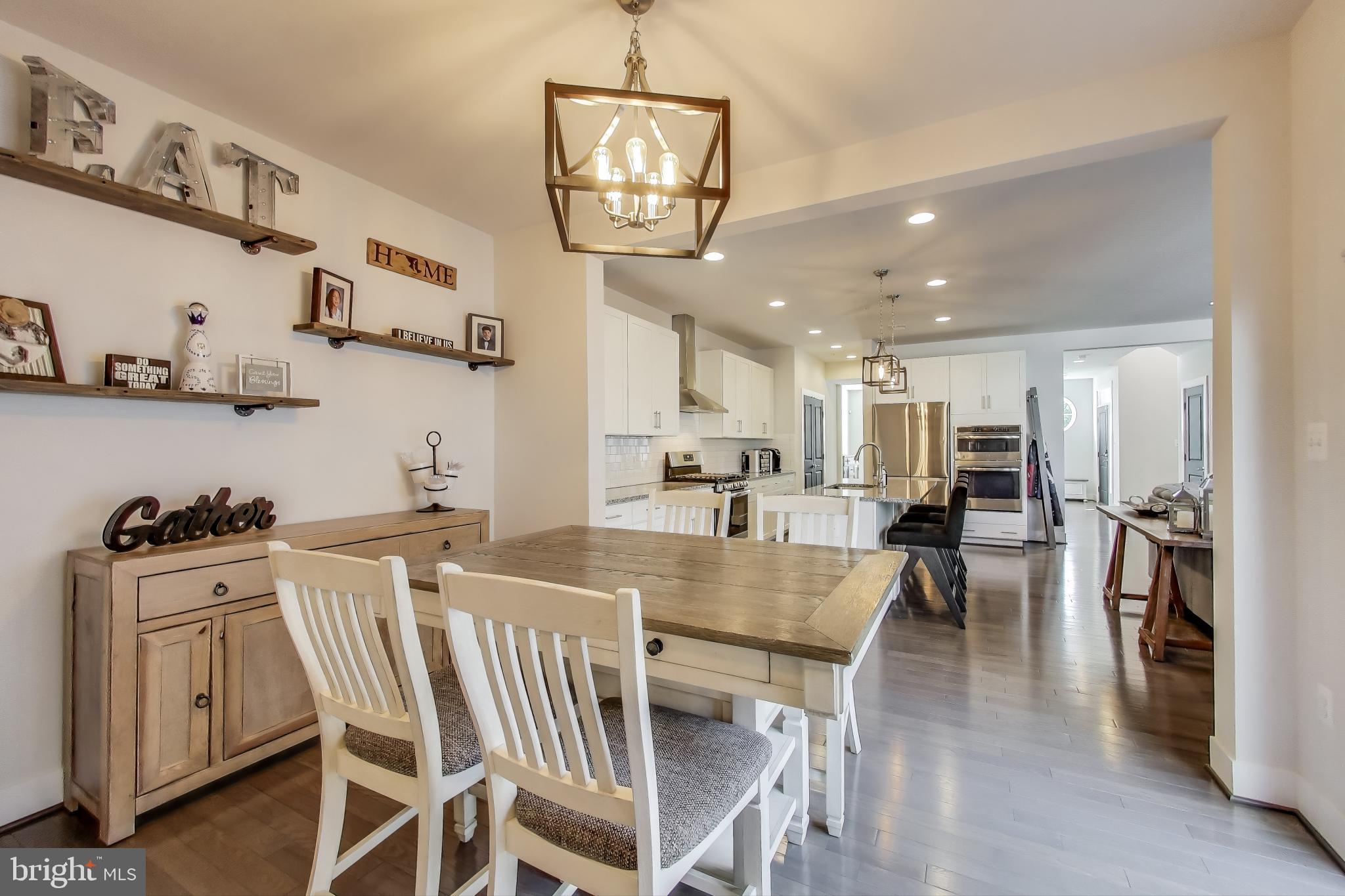 TWO RIVERS - Residential