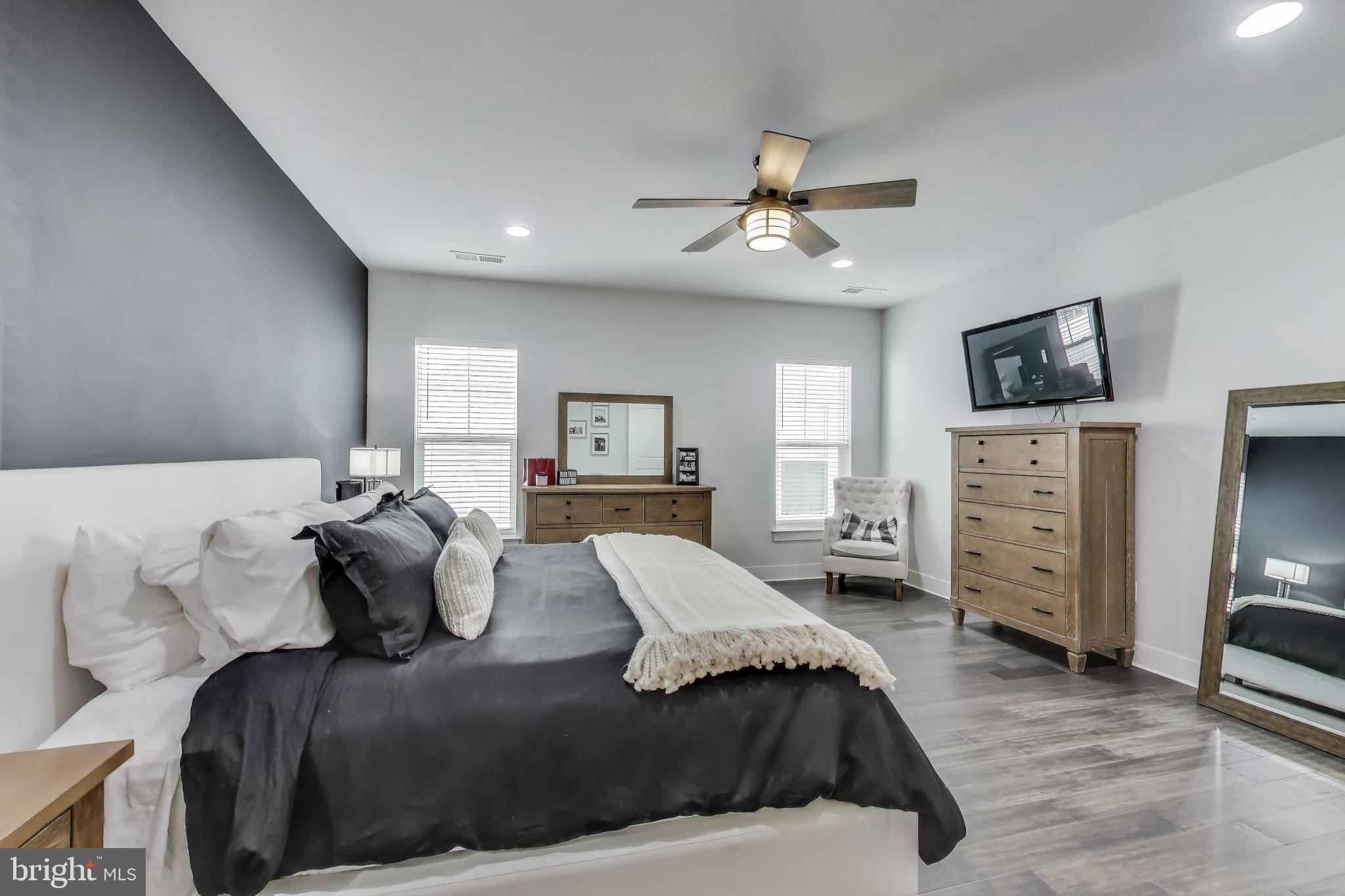 TWO RIVERS - Residential