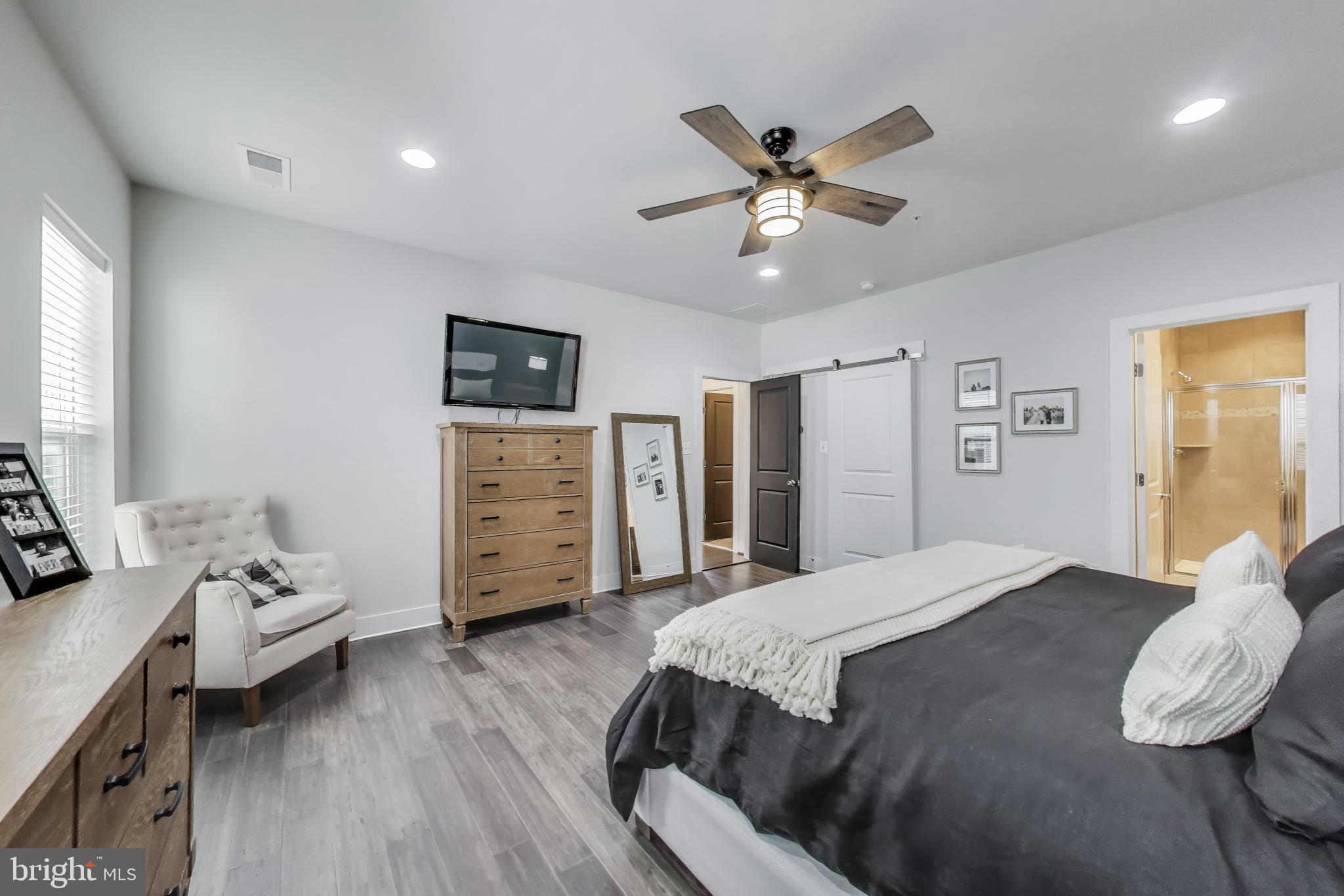 TWO RIVERS - Residential