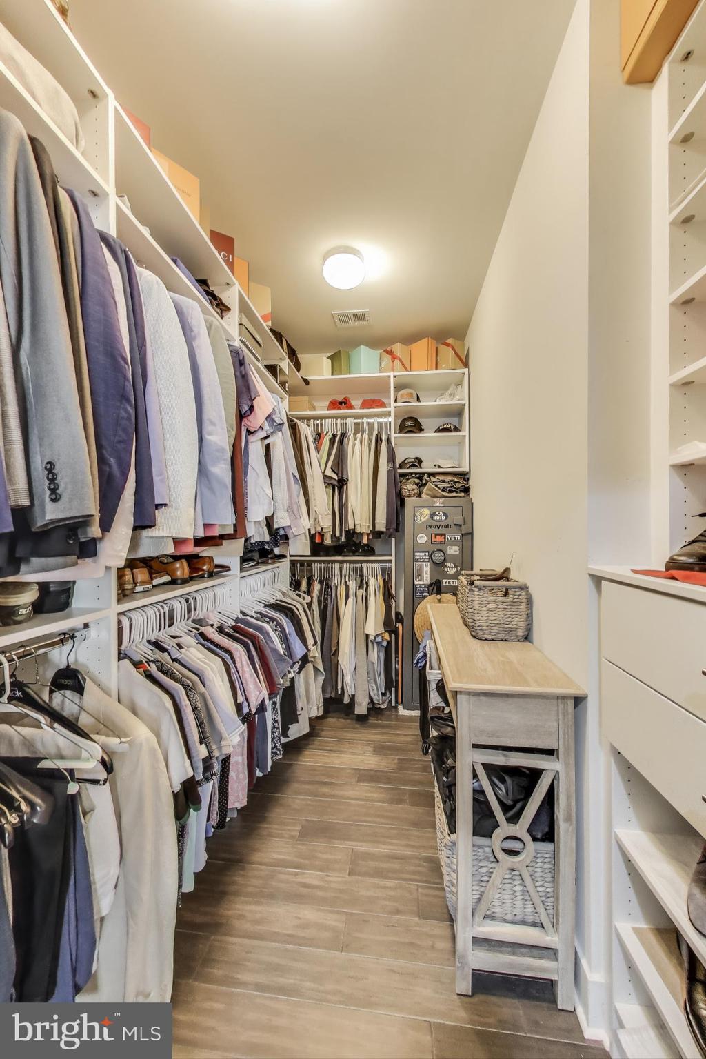 TWO RIVERS - Residential