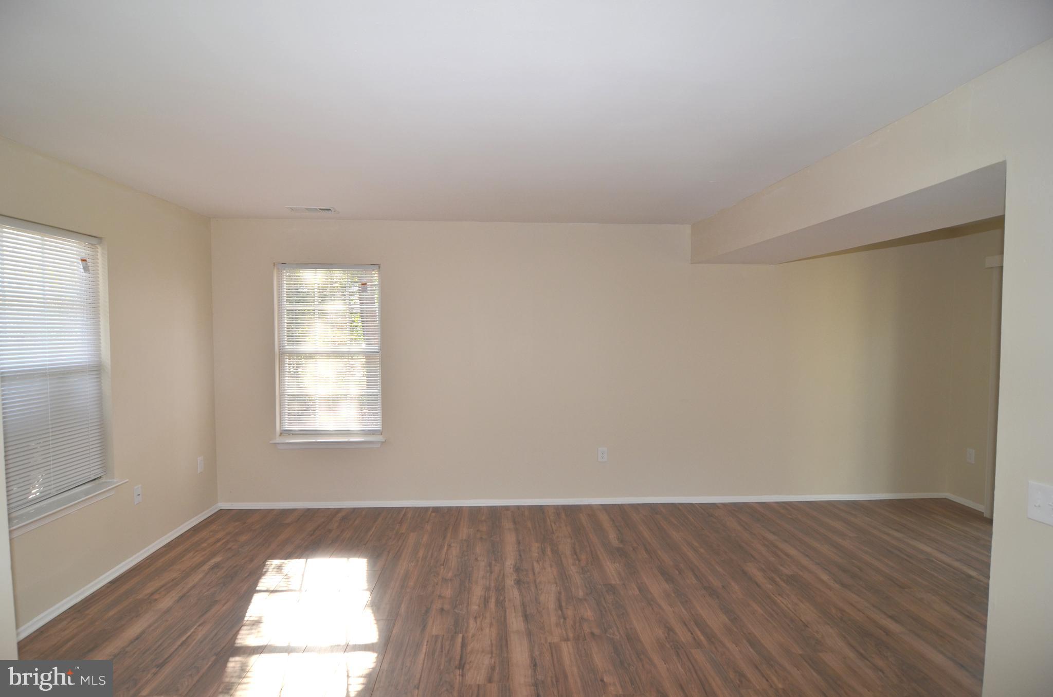 ST CHARLES SUB - HUNTINGTON - Residential Lease