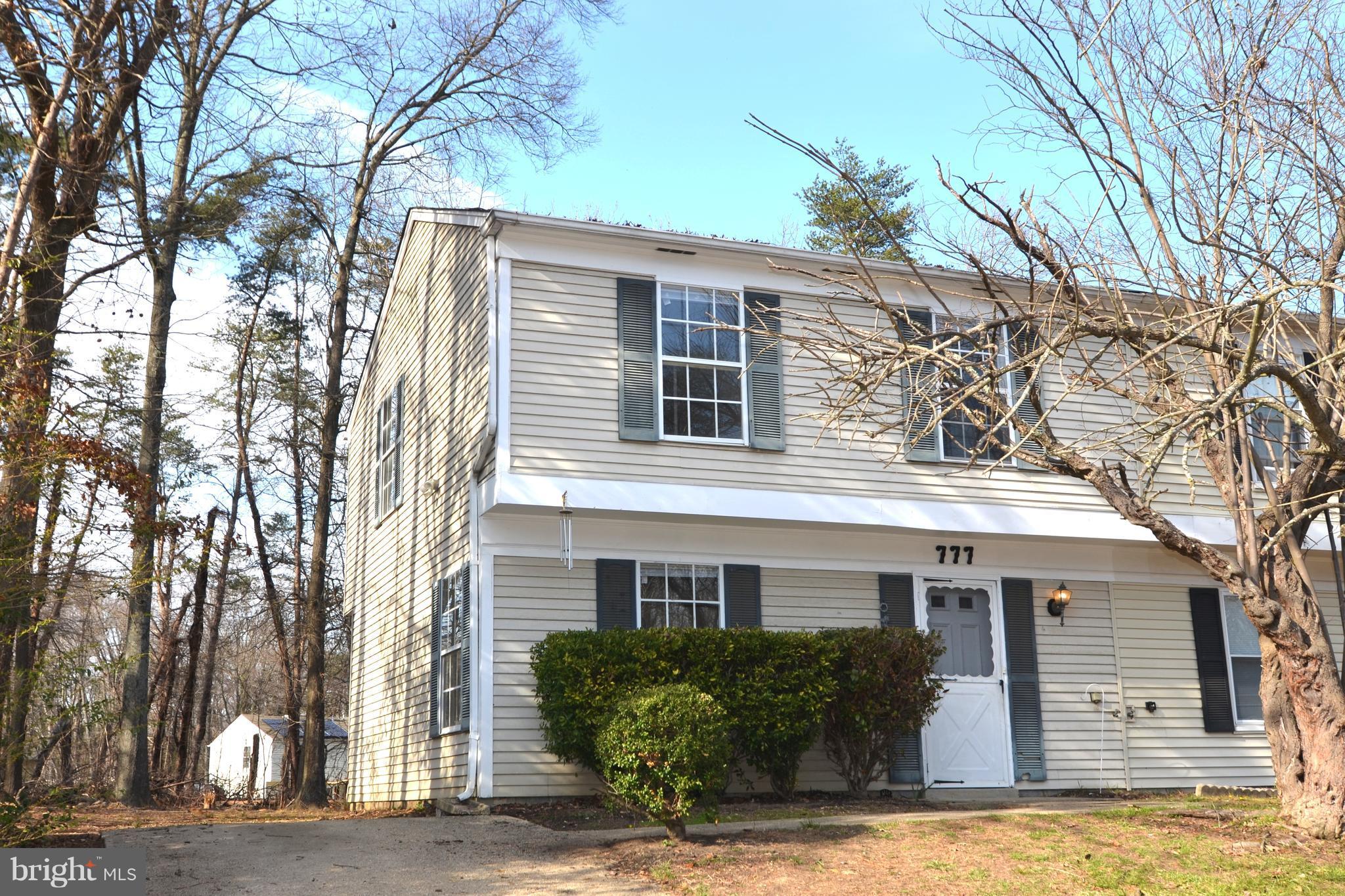 ST CHARLES SUB - HUNTINGTON - Residential Lease