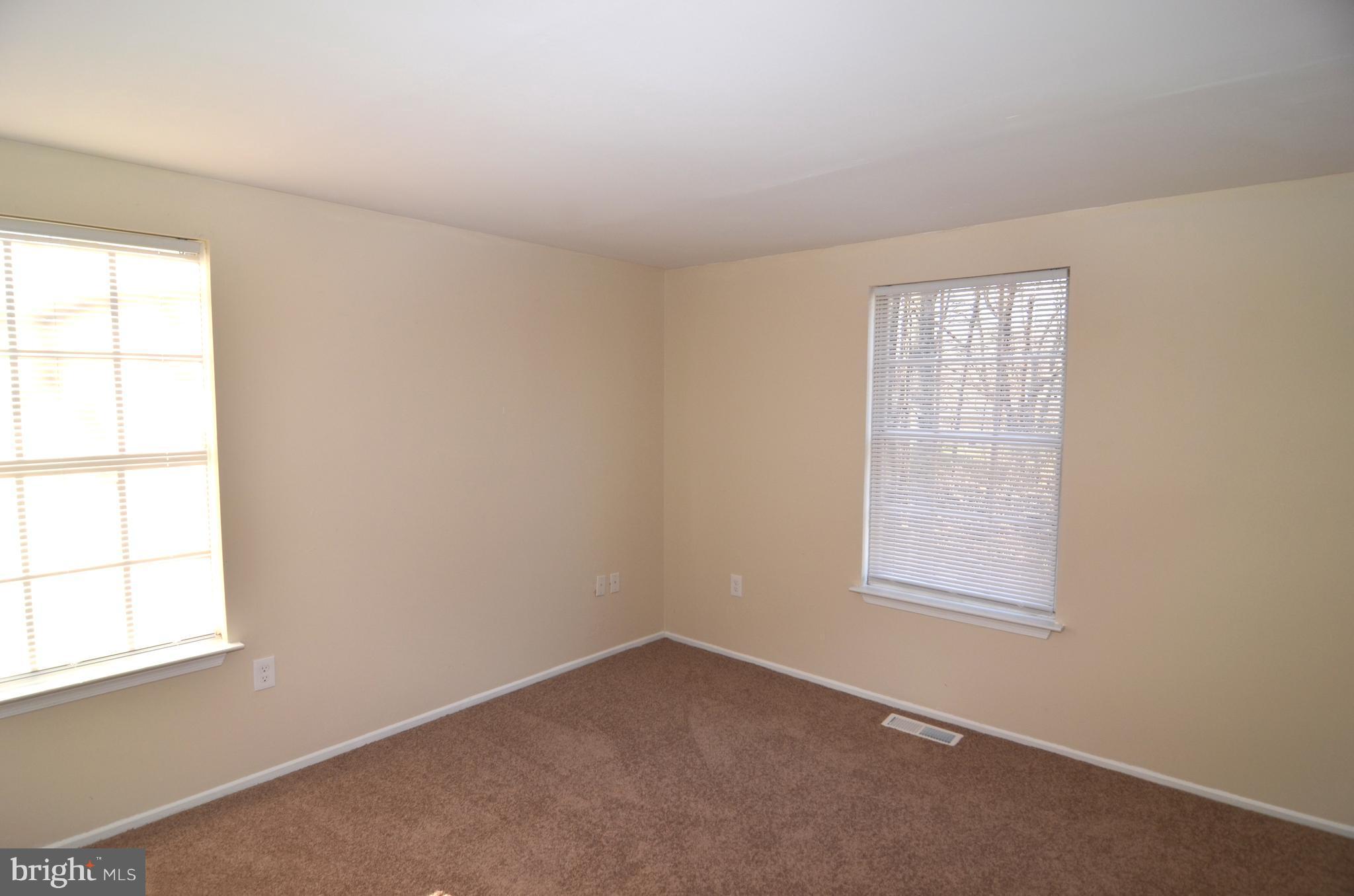 ST CHARLES SUB - HUNTINGTON - Residential Lease