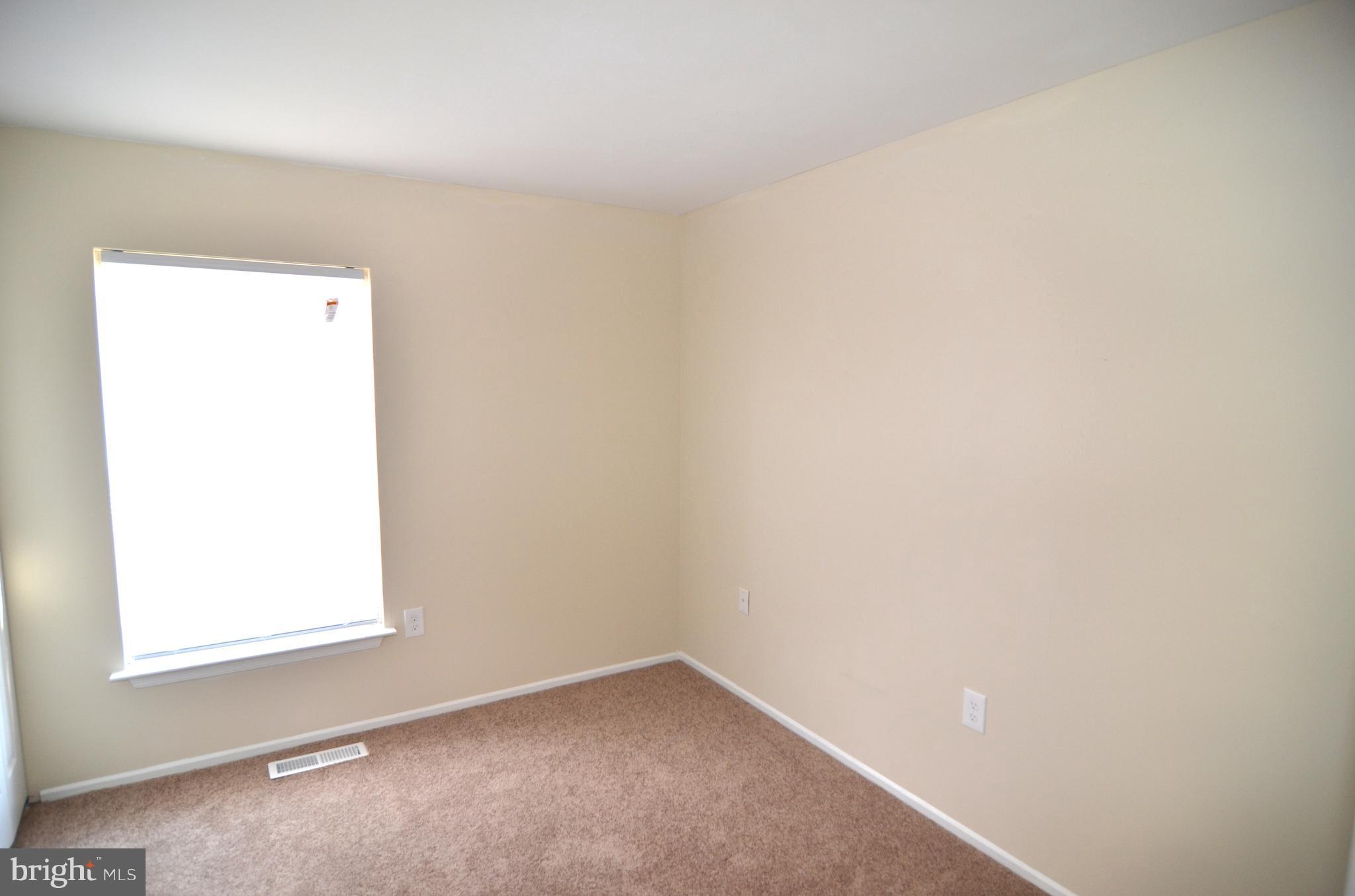 ST CHARLES SUB - HUNTINGTON - Residential Lease