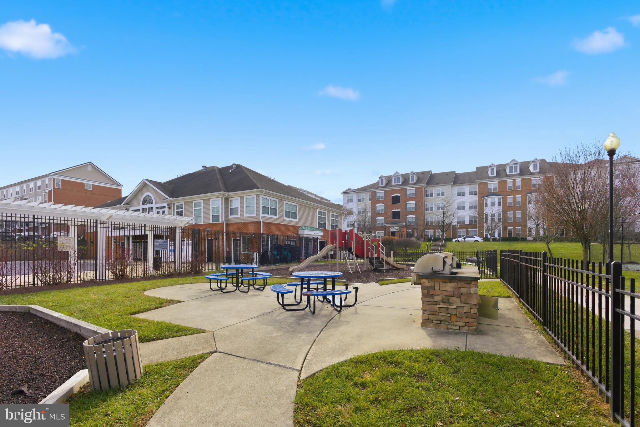 SUITLAND - Residential Lease