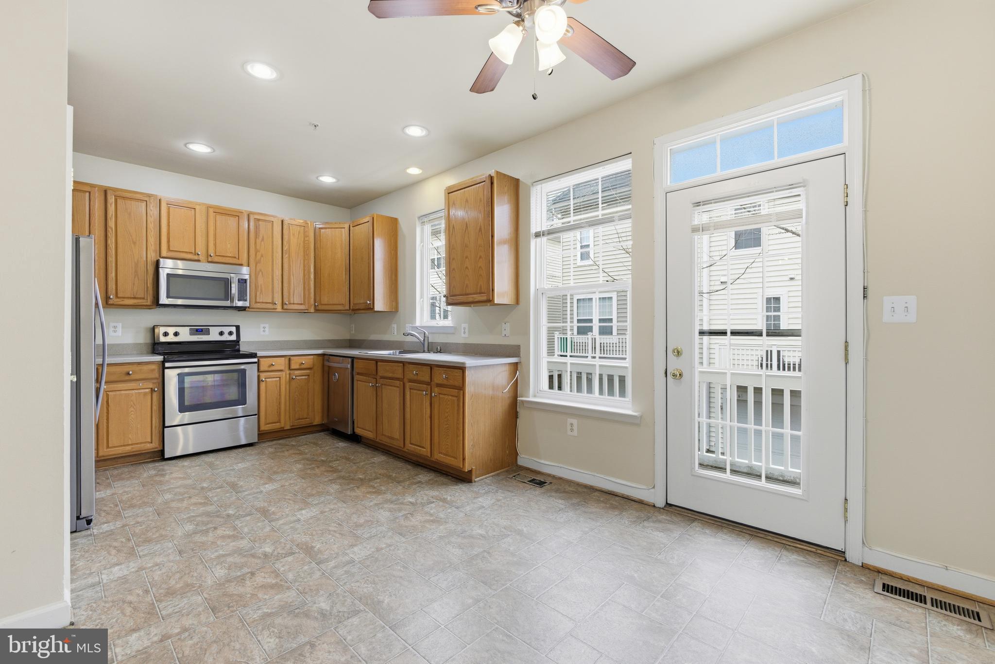 SUITLAND - Residential Lease