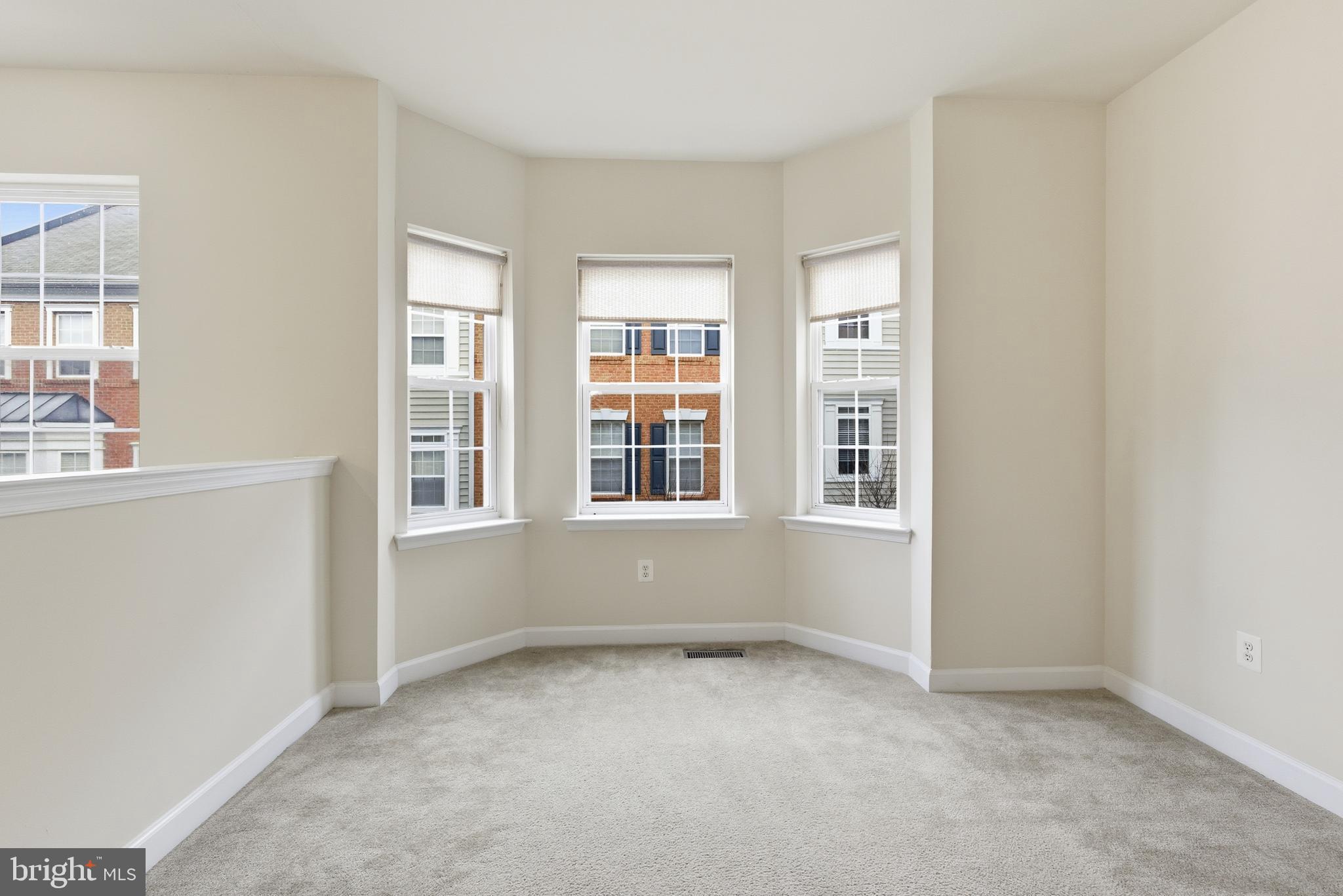 SUITLAND - Residential Lease