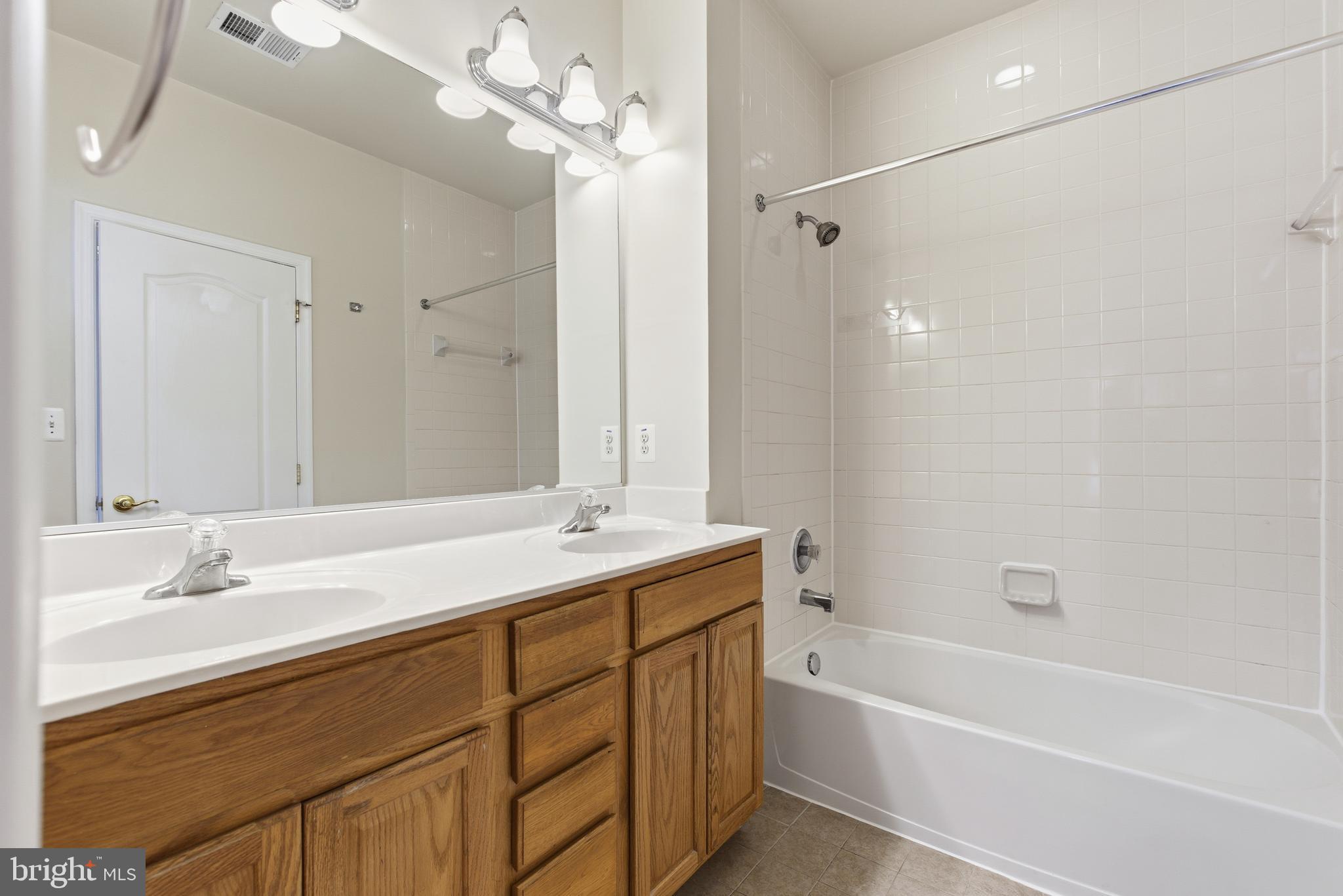 SUITLAND - Residential Lease