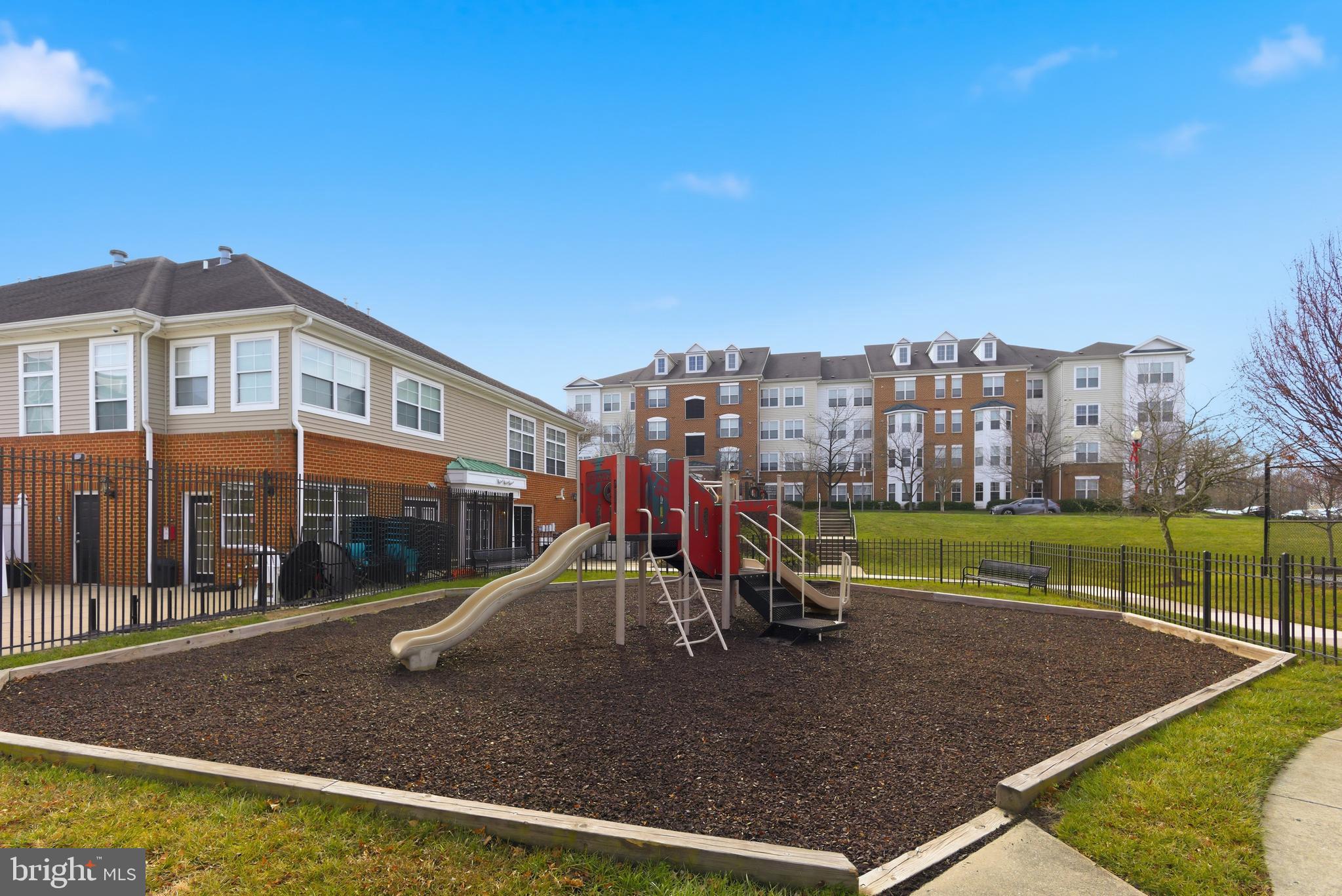 SUITLAND - Residential Lease