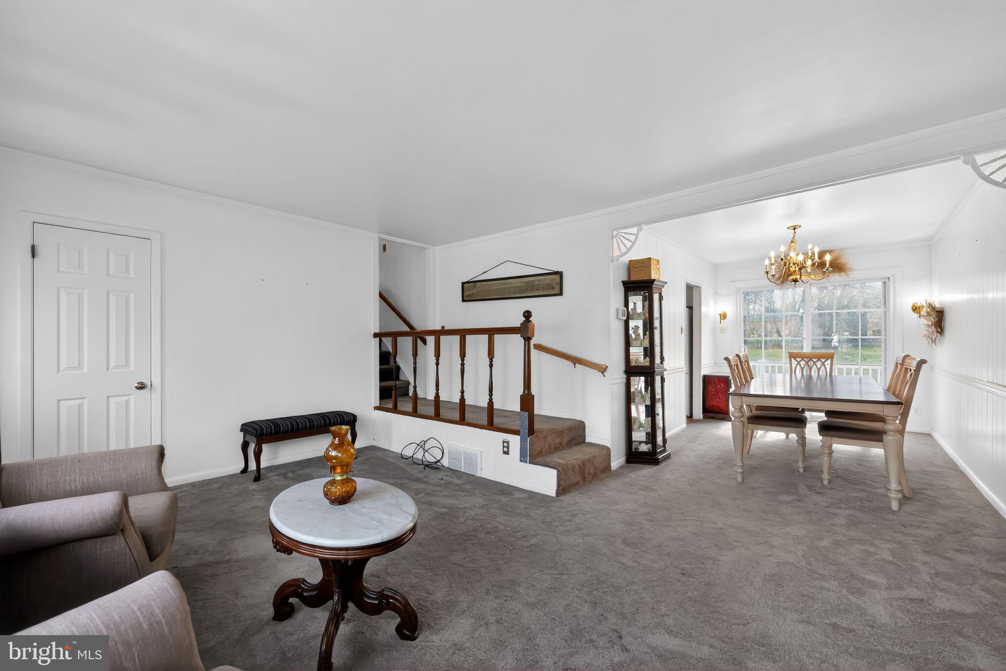 FIVE POINTS - Residential