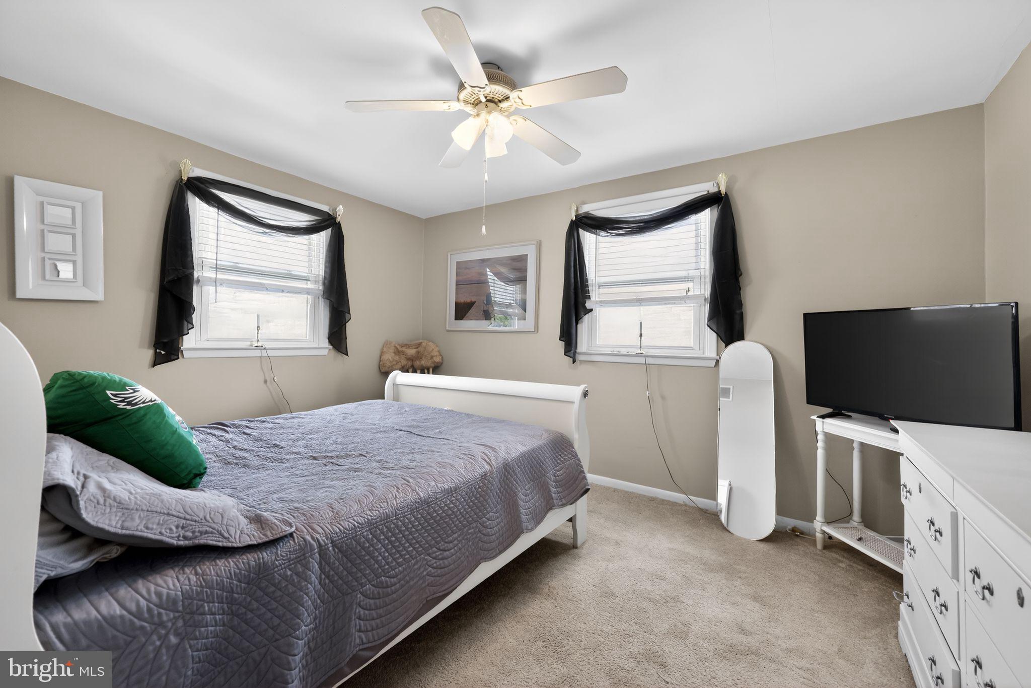 FIVE POINTS - Residential