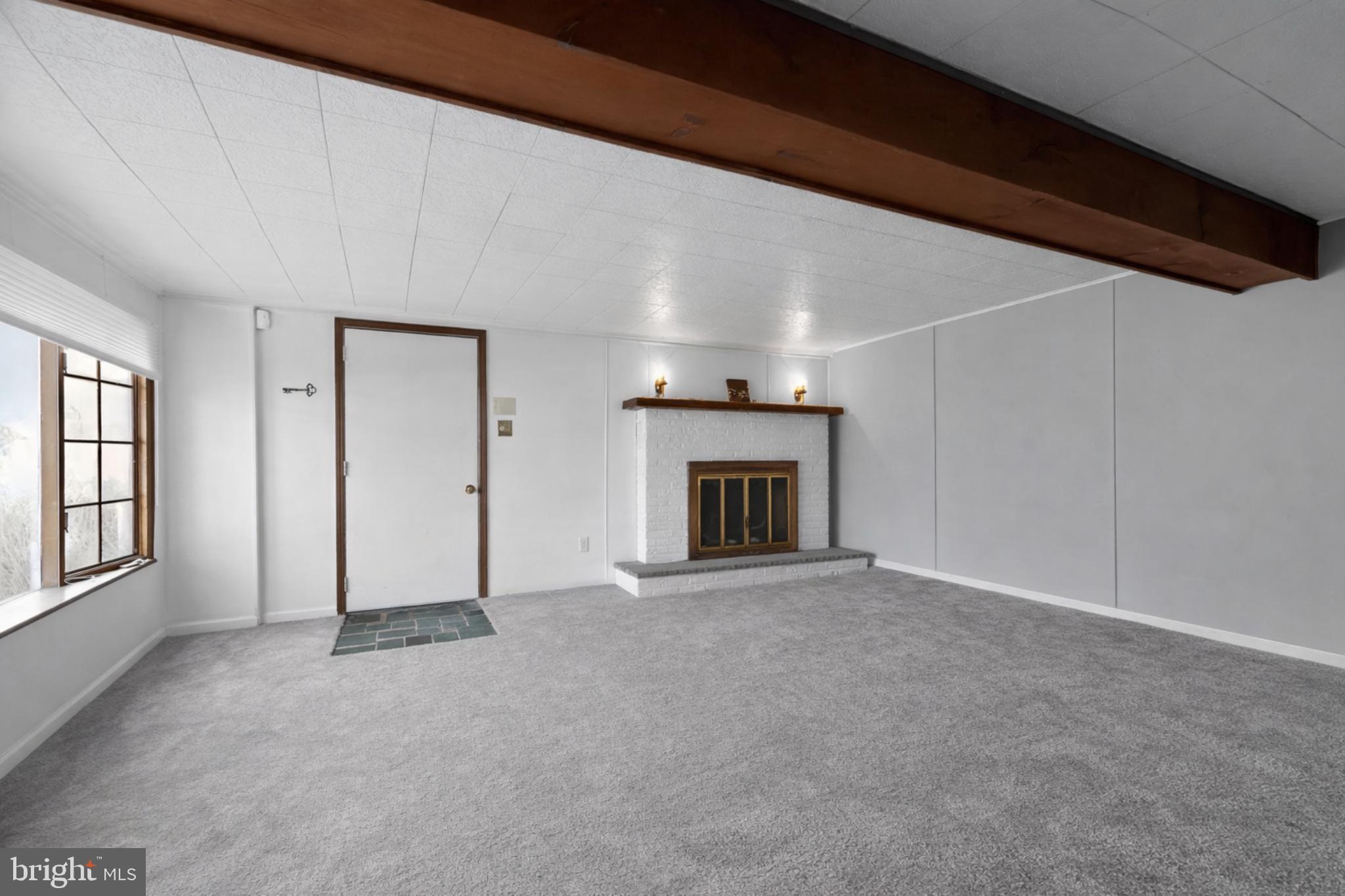 FIVE POINTS - Residential