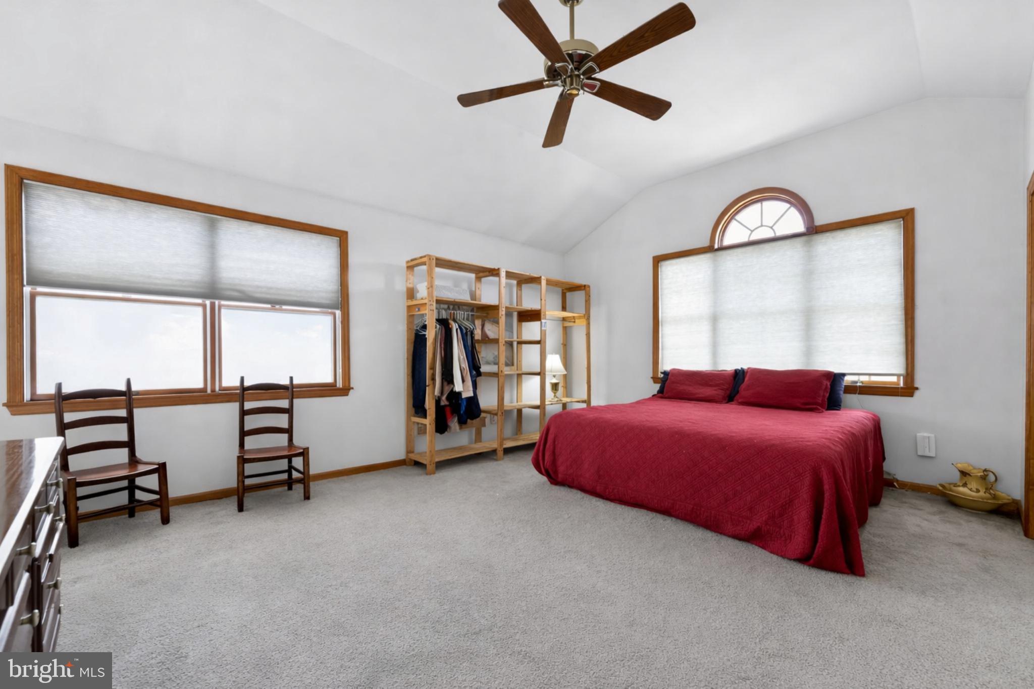 FIVE POINTS - Residential