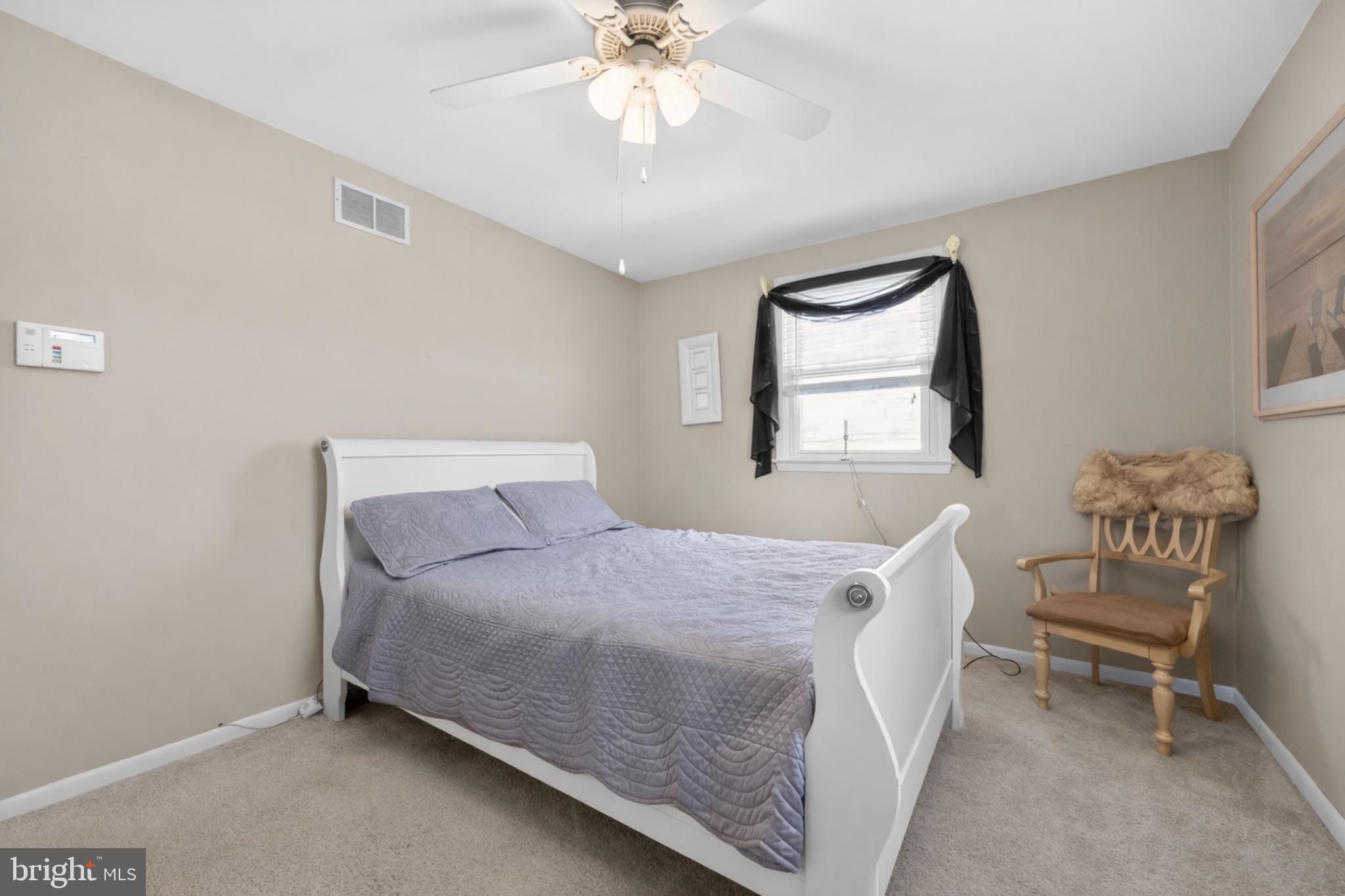 FIVE POINTS - Residential