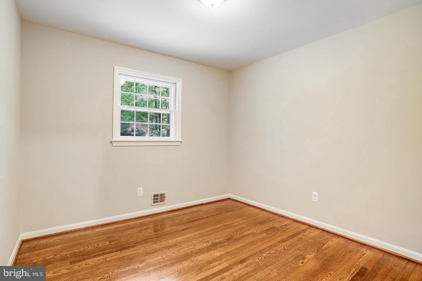 MANTUA HILLS - Residential Lease