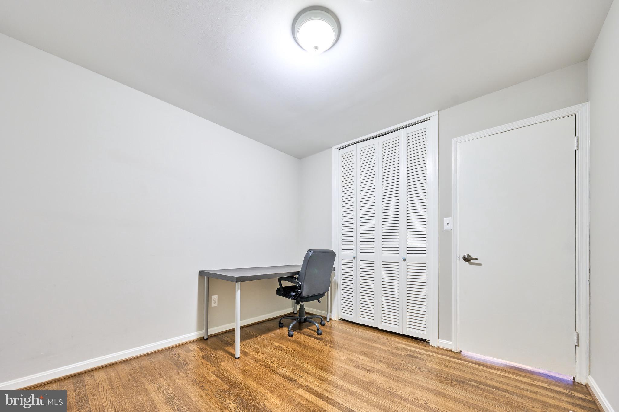 MANTUA HILLS - Residential Lease