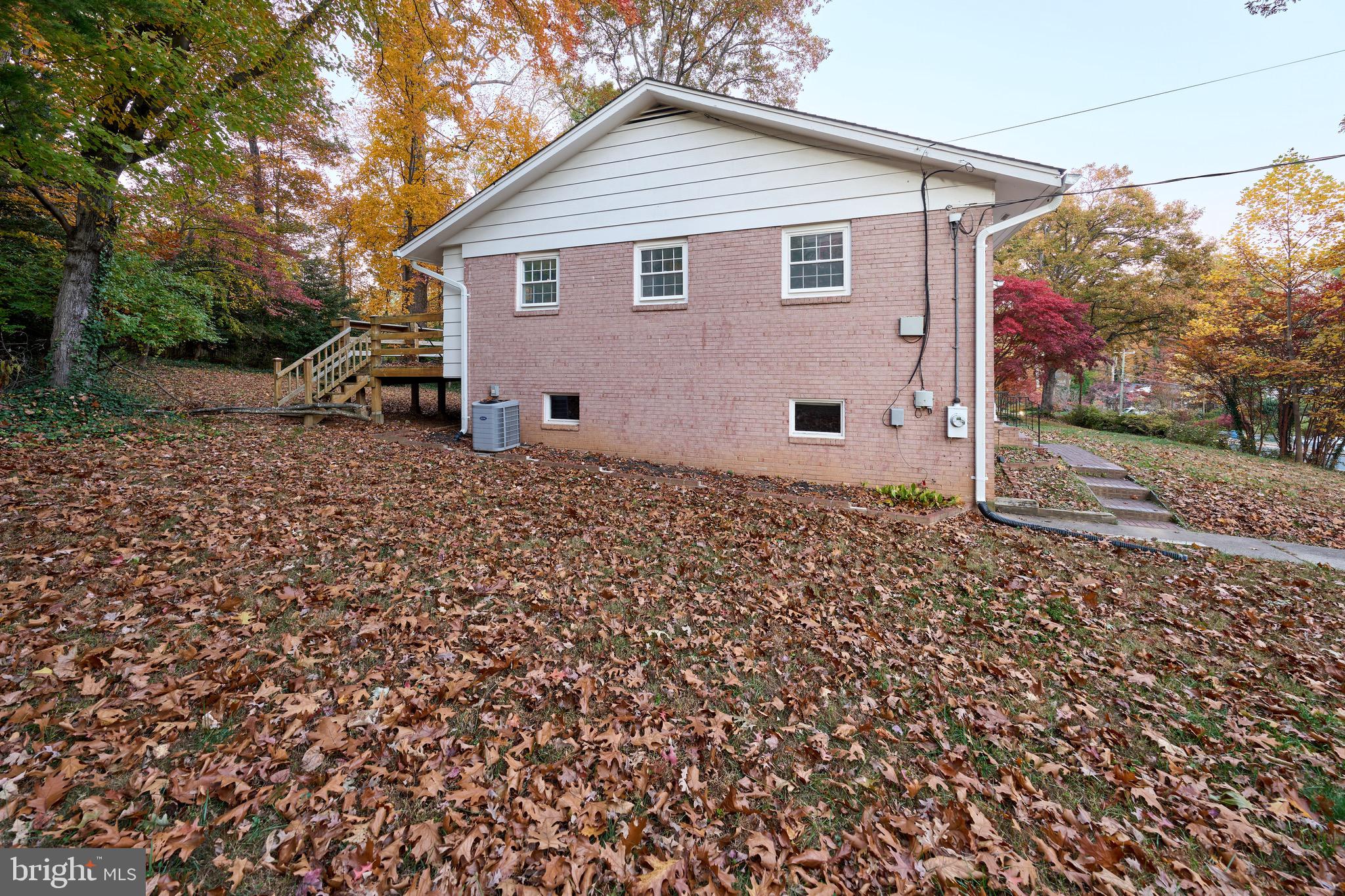 MANTUA HILLS - Residential Lease