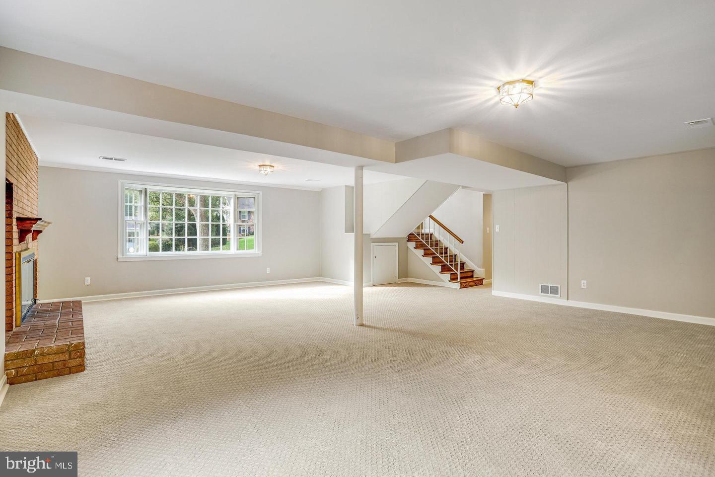 MANTUA HILLS - Residential Lease