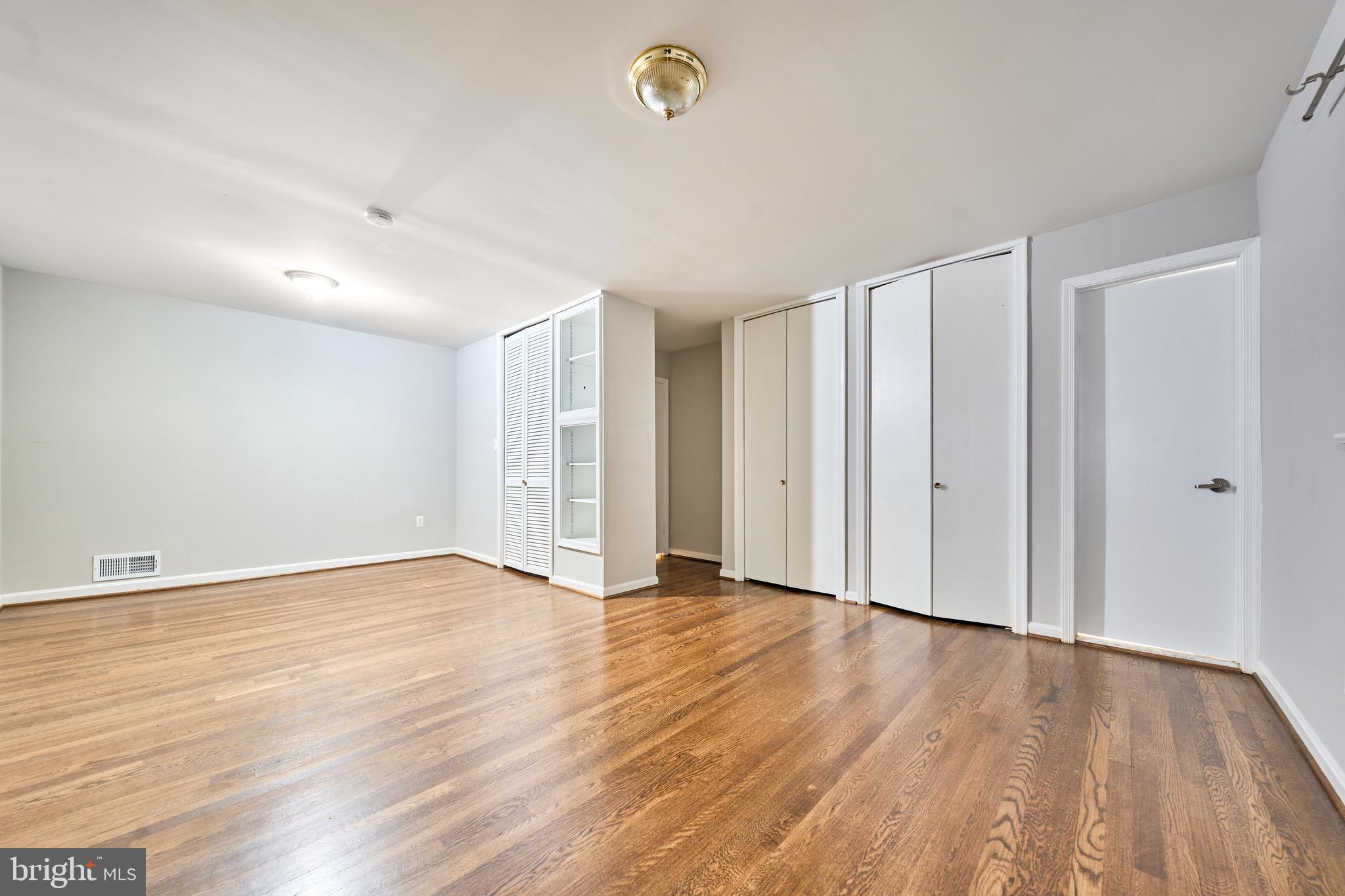 MANTUA HILLS - Residential Lease