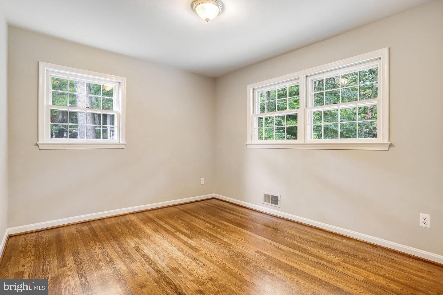 MANTUA HILLS - Residential Lease