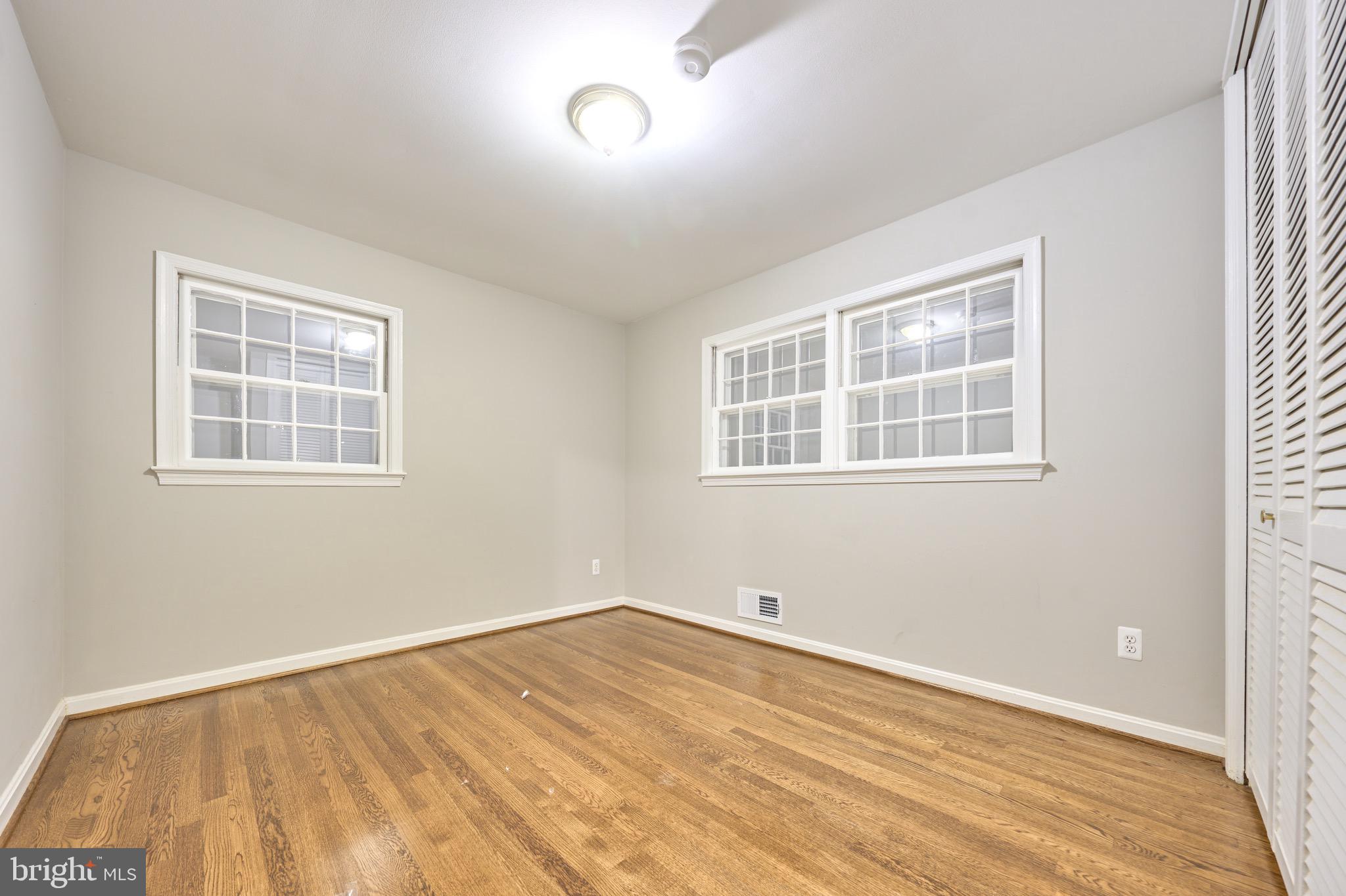 MANTUA HILLS - Residential Lease