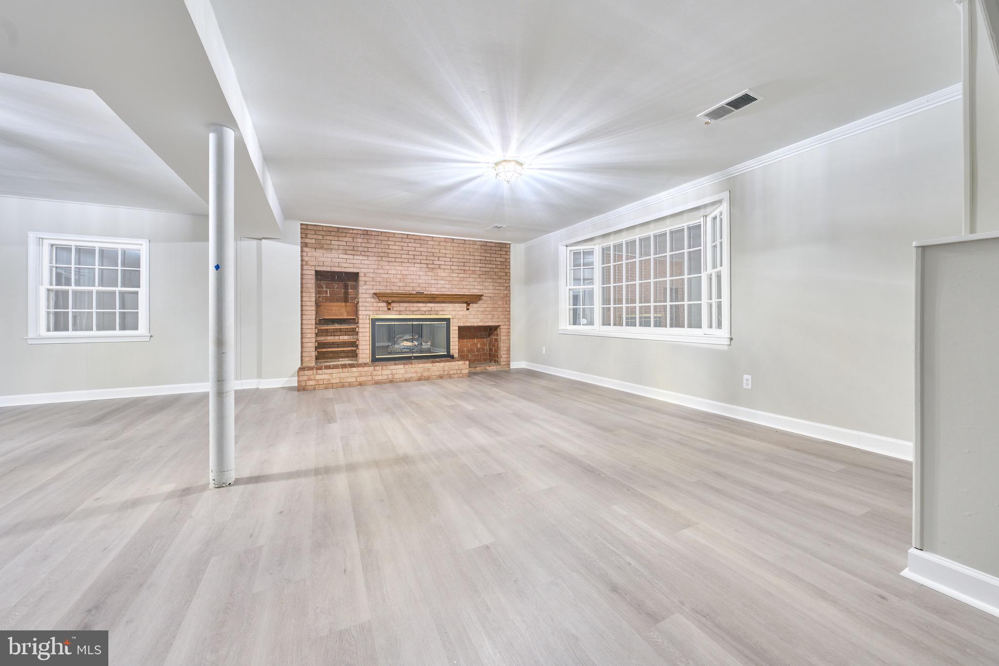 MANTUA HILLS - Residential Lease