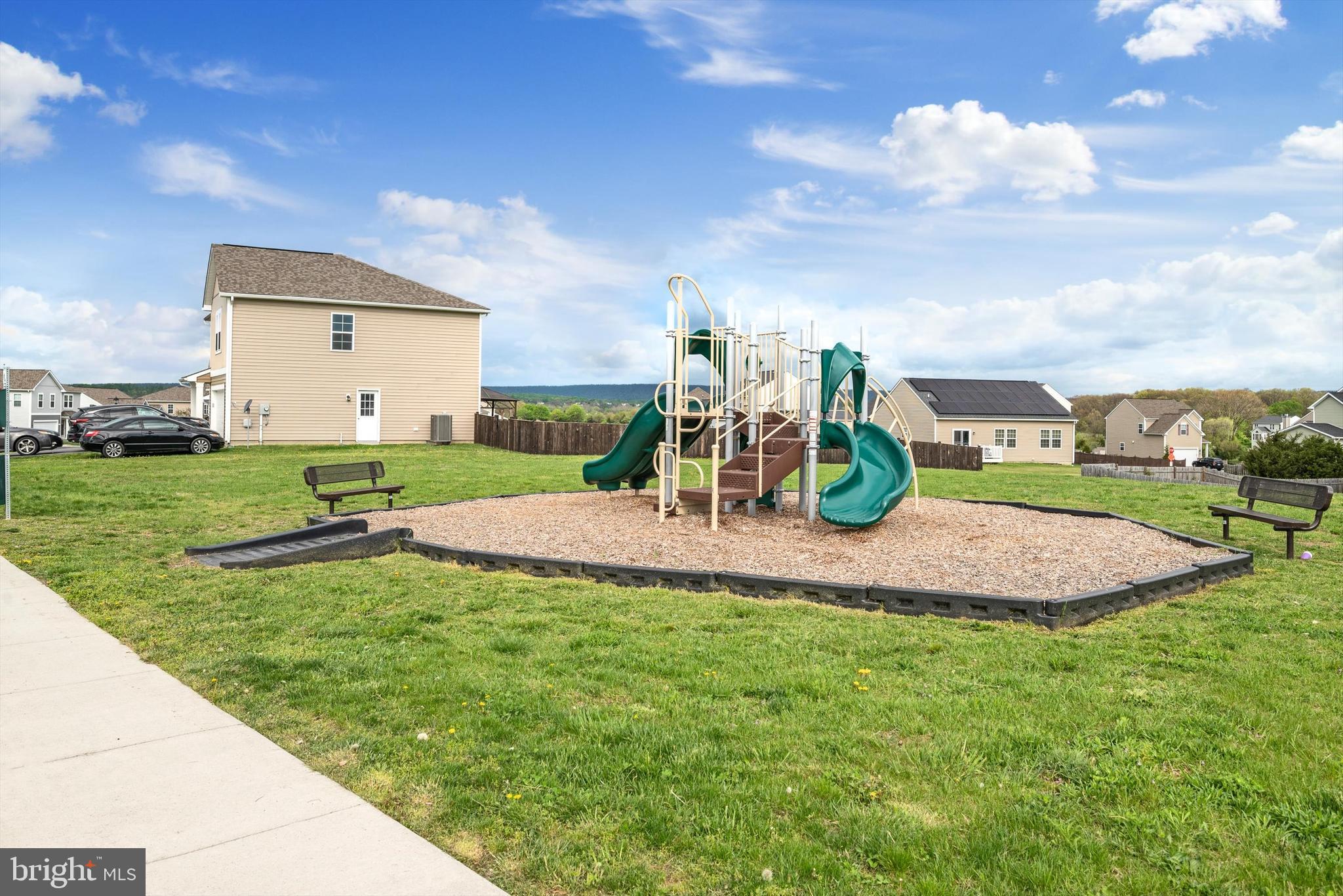 MORNING DOVE ESTATES - Residential