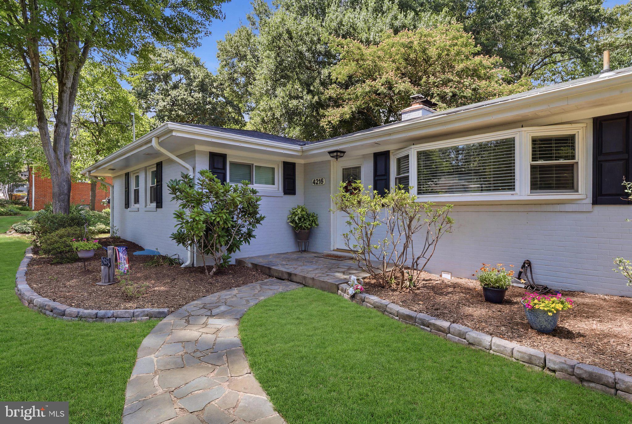 4216 JACKSON PLACE