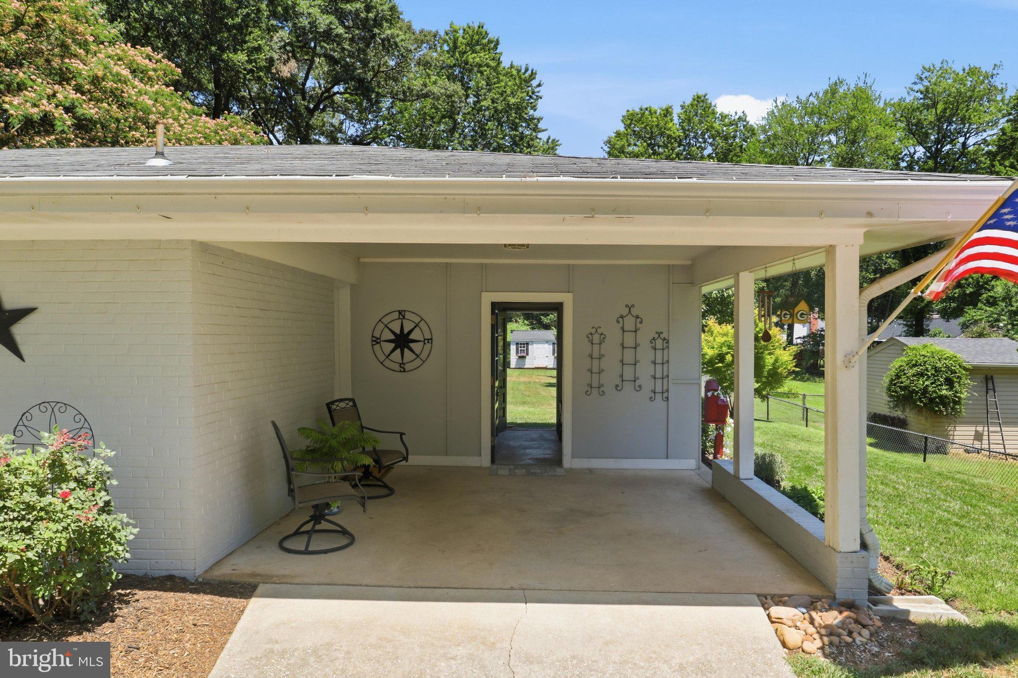 4216 JACKSON PLACE