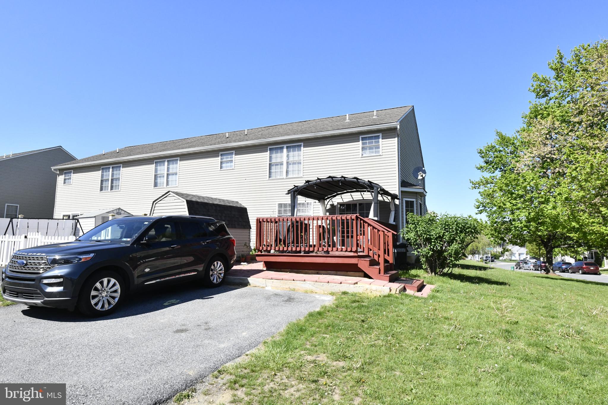 STERLING PLACE - Residential