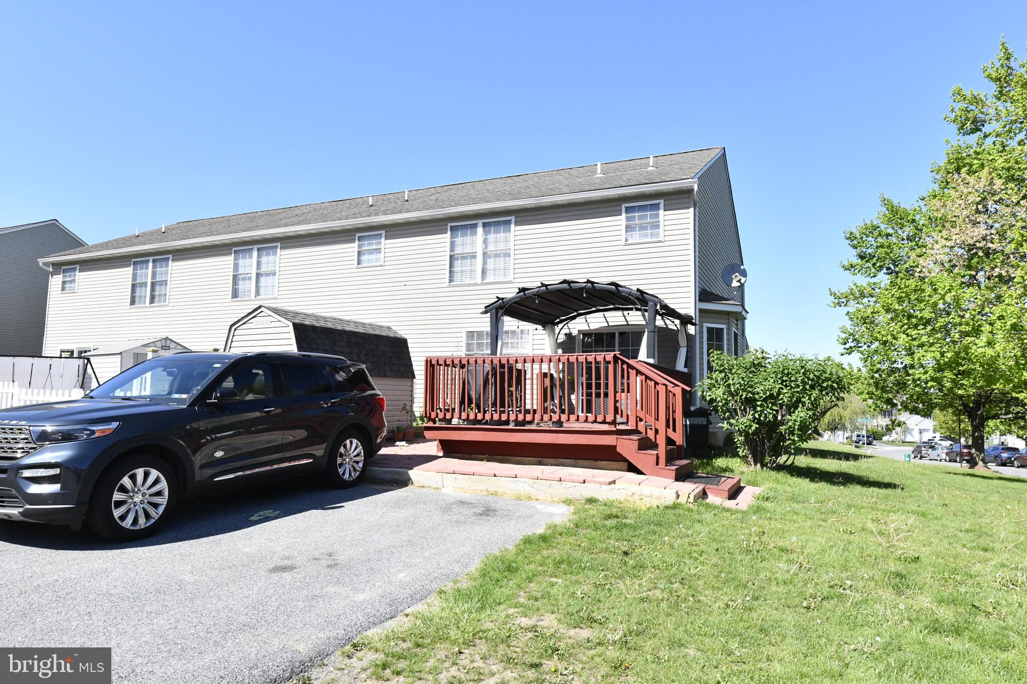 STERLING PLACE - Residential