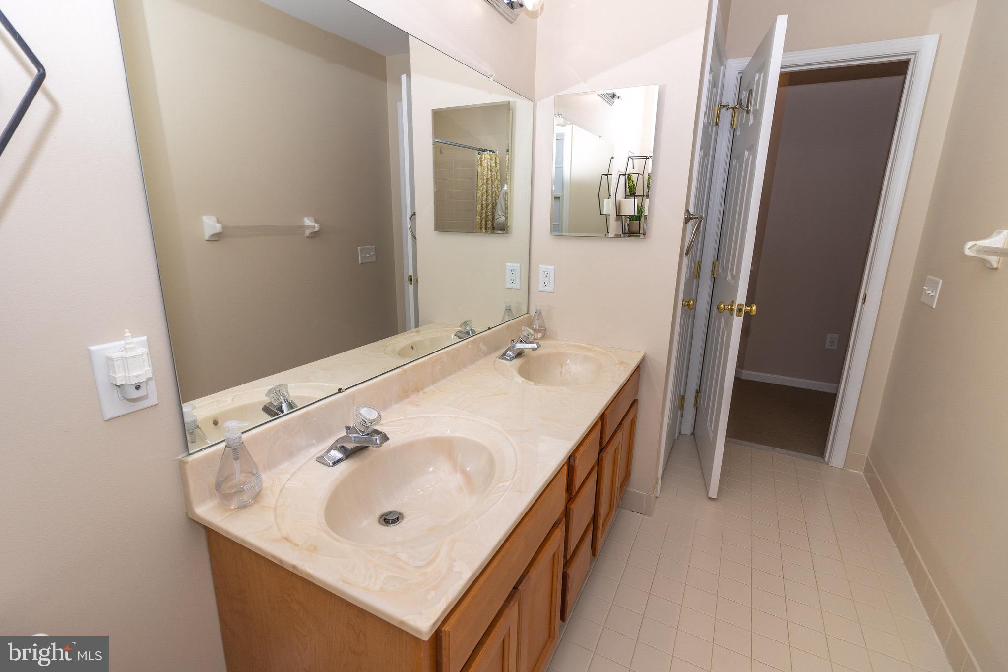 POINTE WEST - Residential