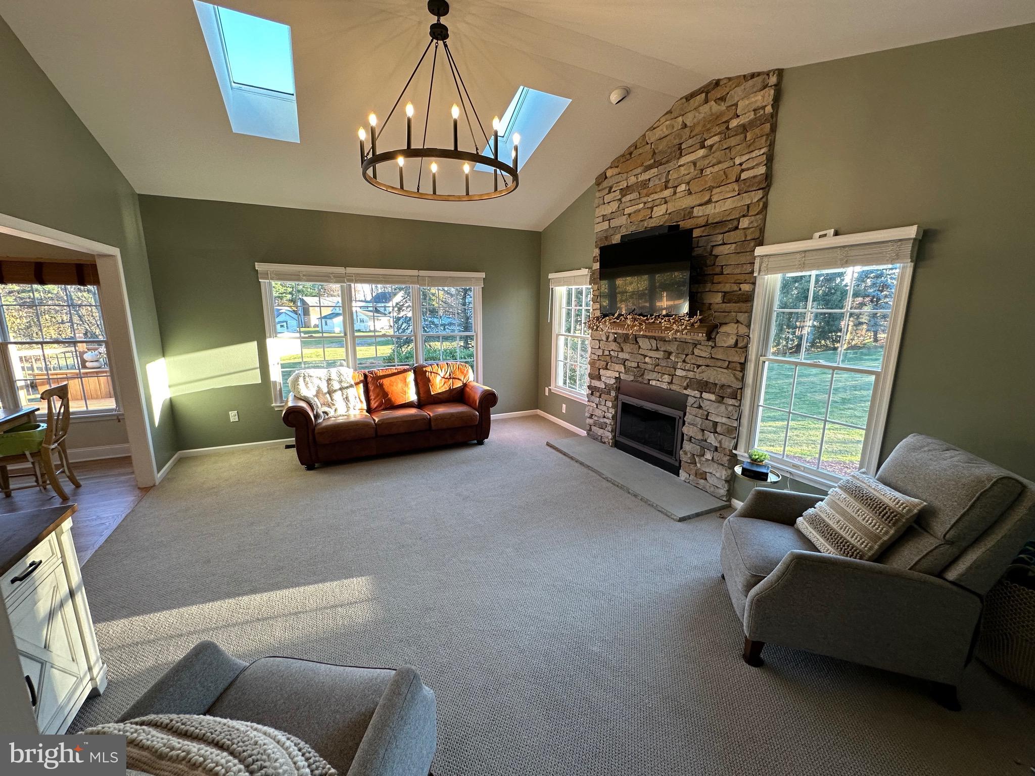 POINTE WEST - Residential