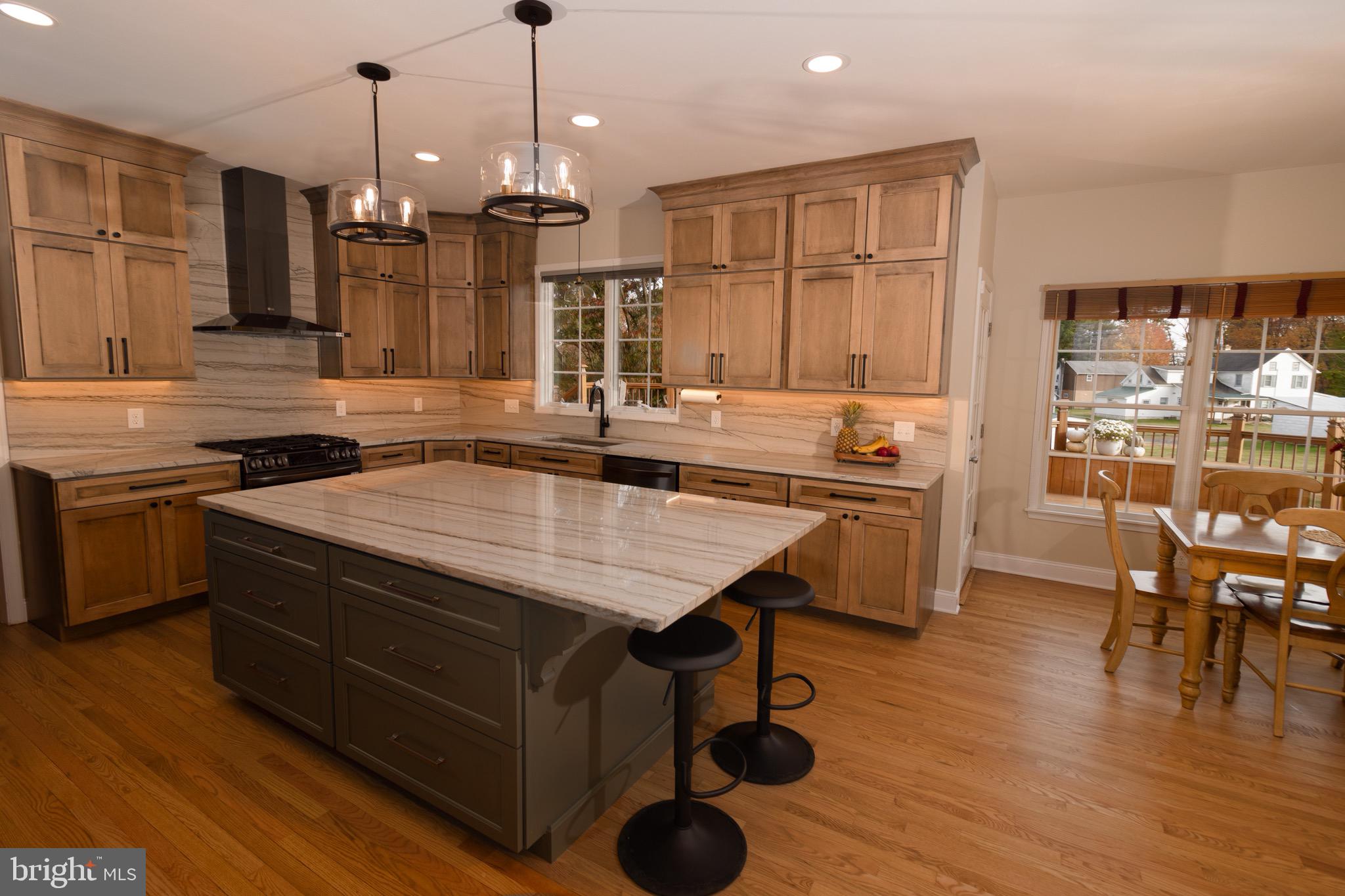 POINTE WEST - Residential