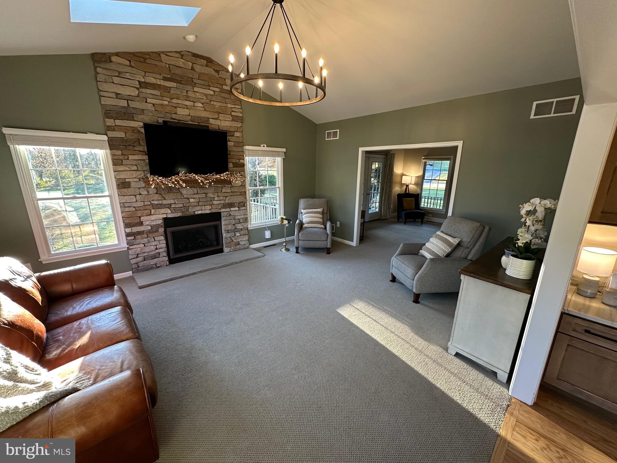 POINTE WEST - Residential