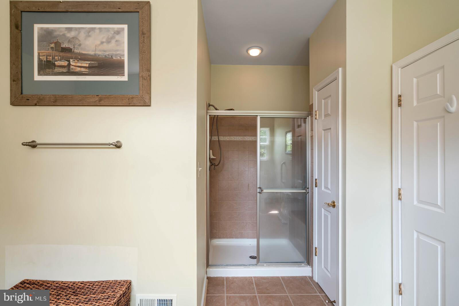 VINT HILL - Residential