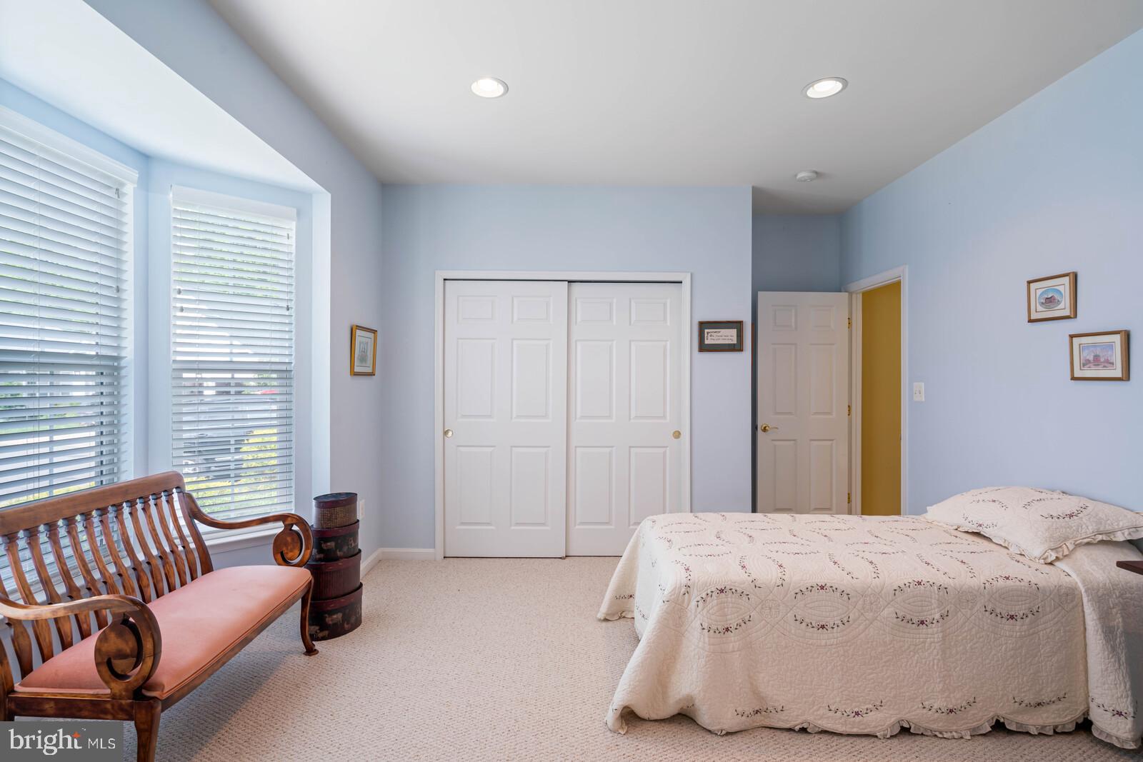 VINT HILL - Residential