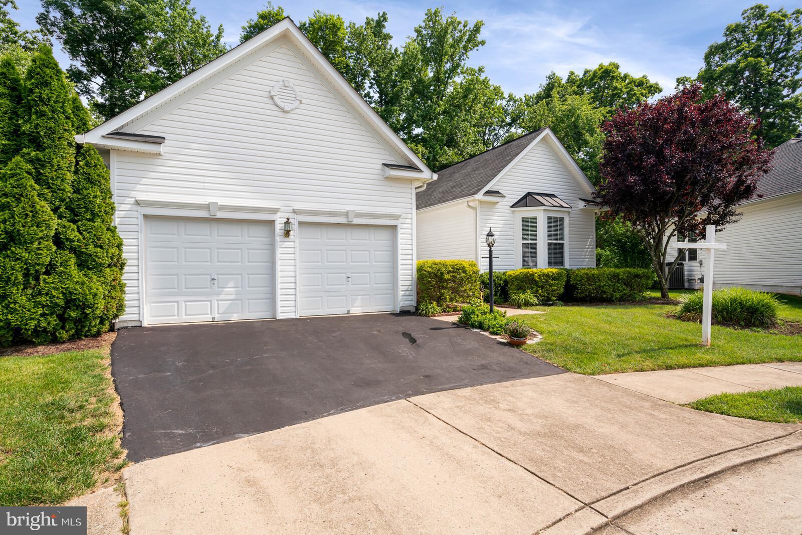 VINT HILL - Residential