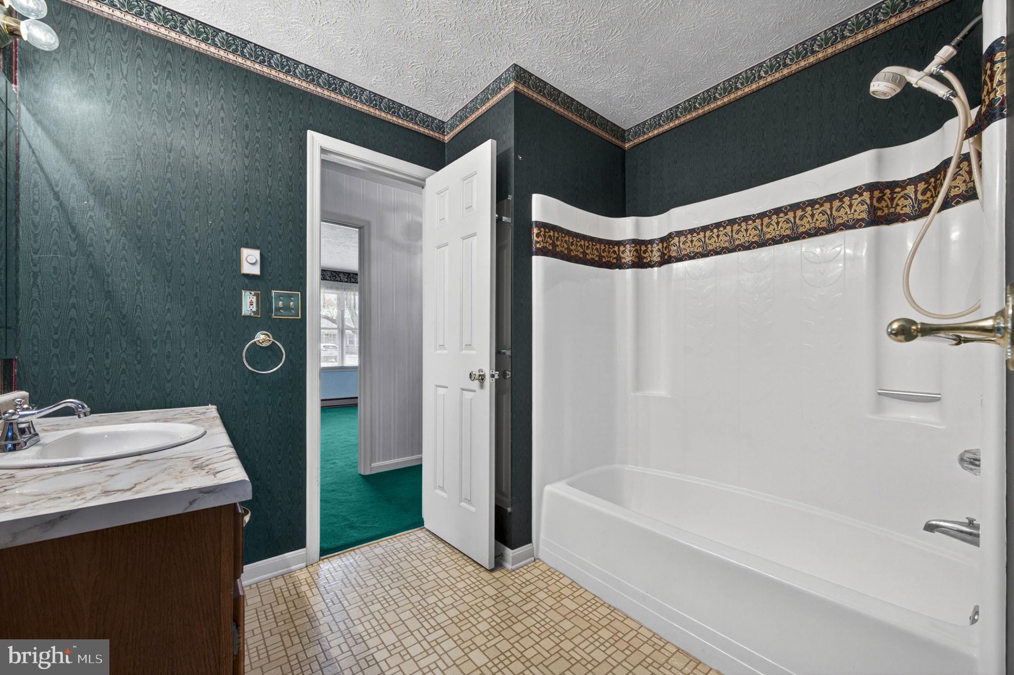 FREDERICKTOWNE - Residential