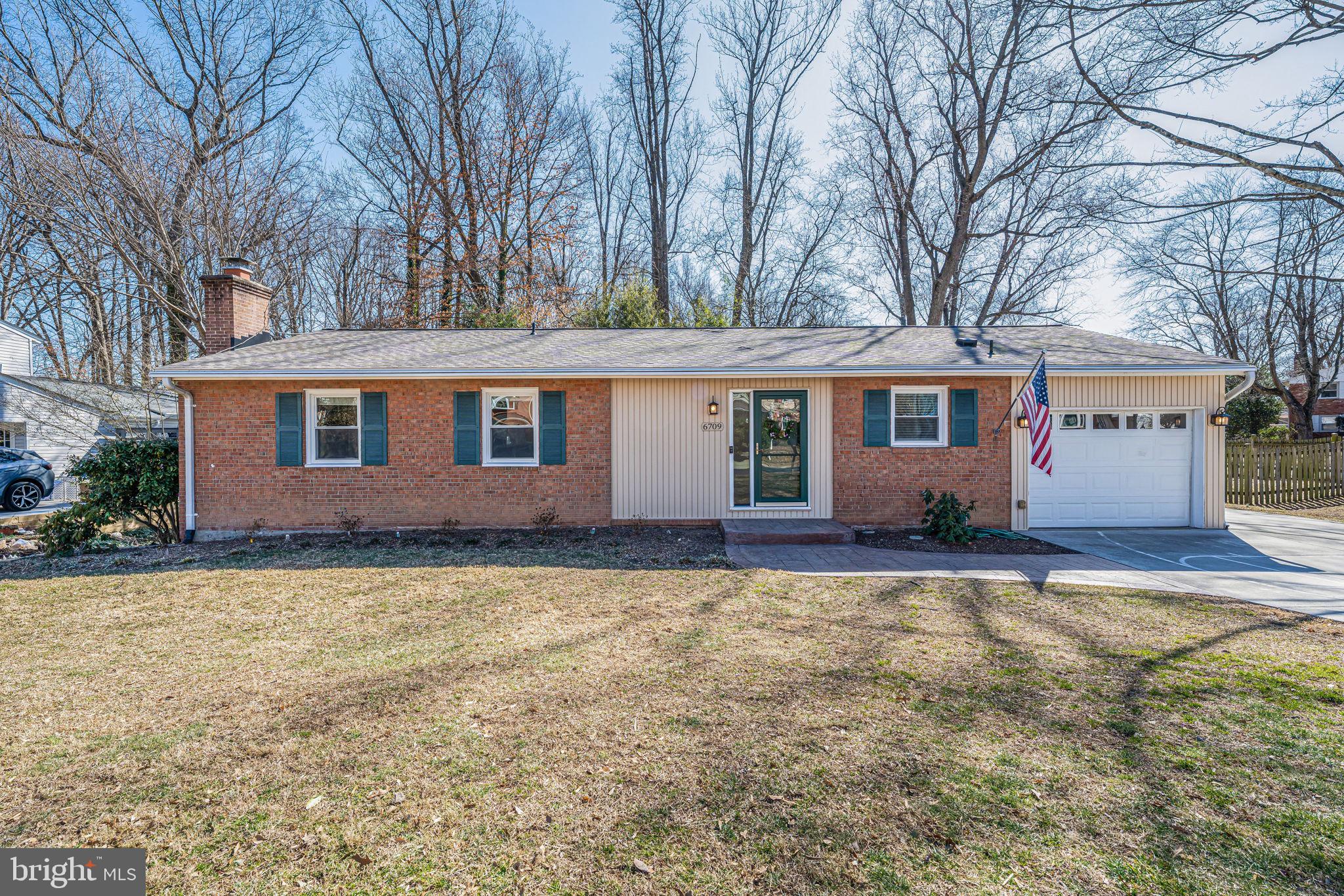 6709 GREENVIEW LANE