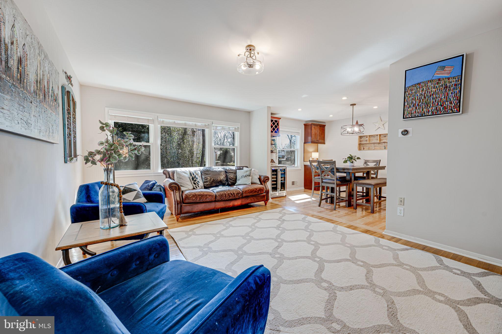 6709 GREENVIEW LANE