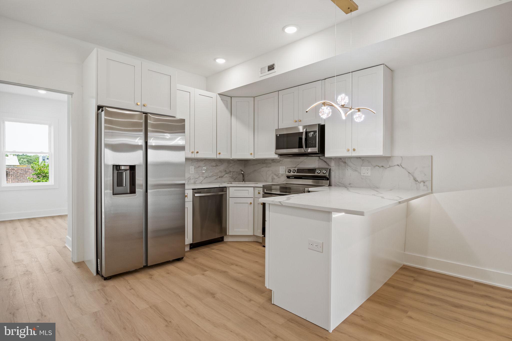 NORRIS SQUARE - Residential Lease