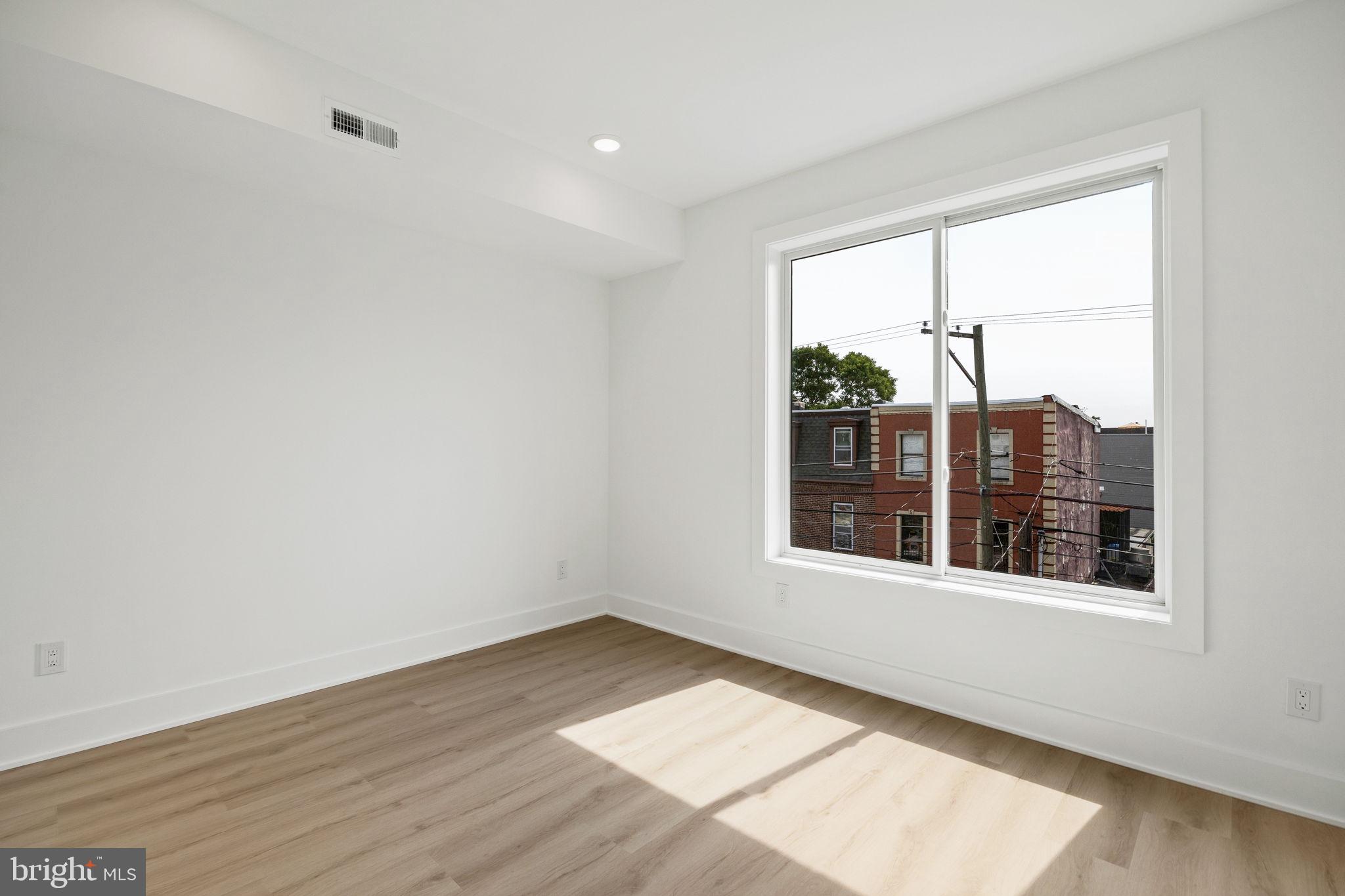 NORRIS SQUARE - Residential Lease