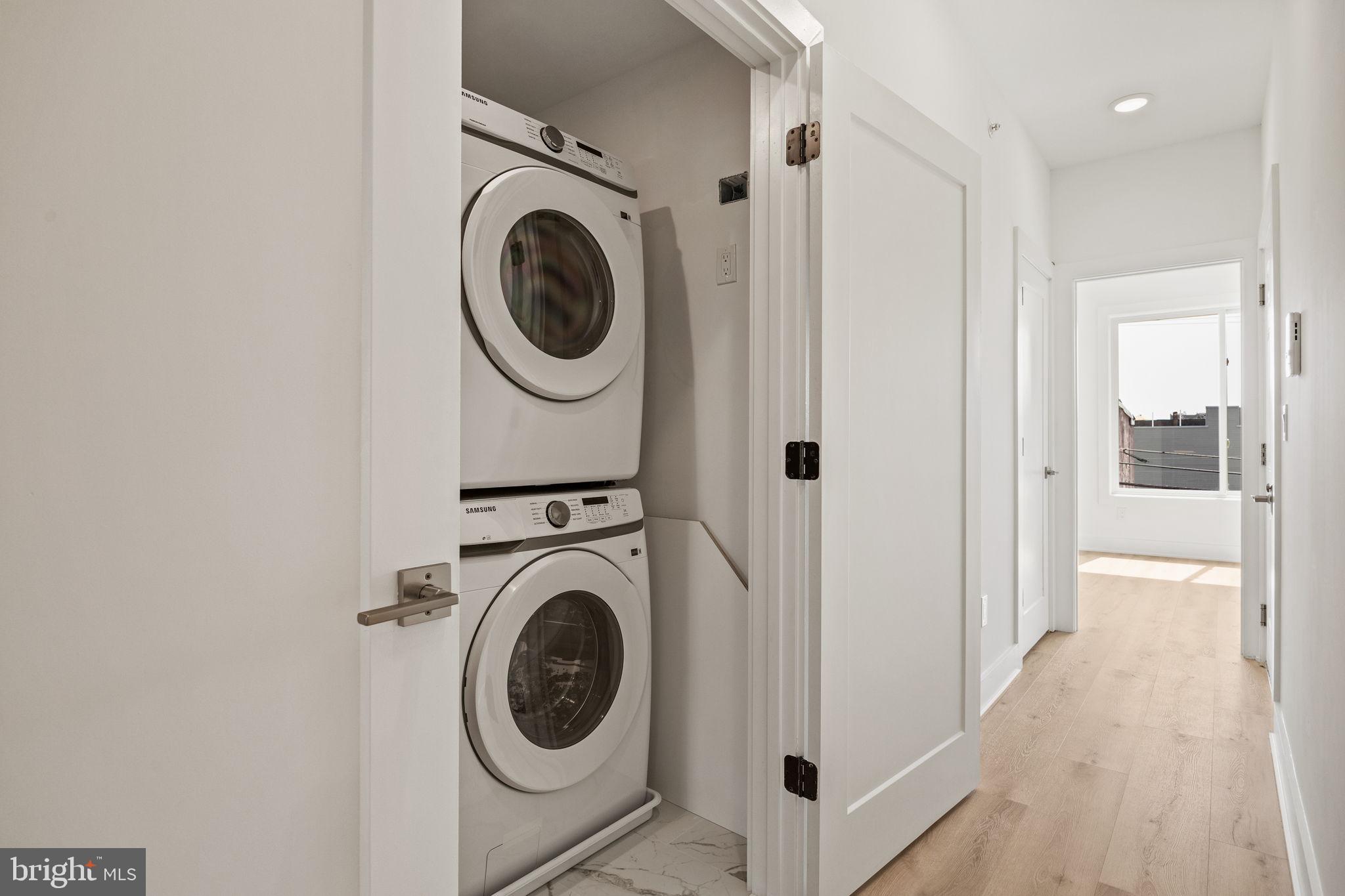 NORRIS SQUARE - Residential Lease