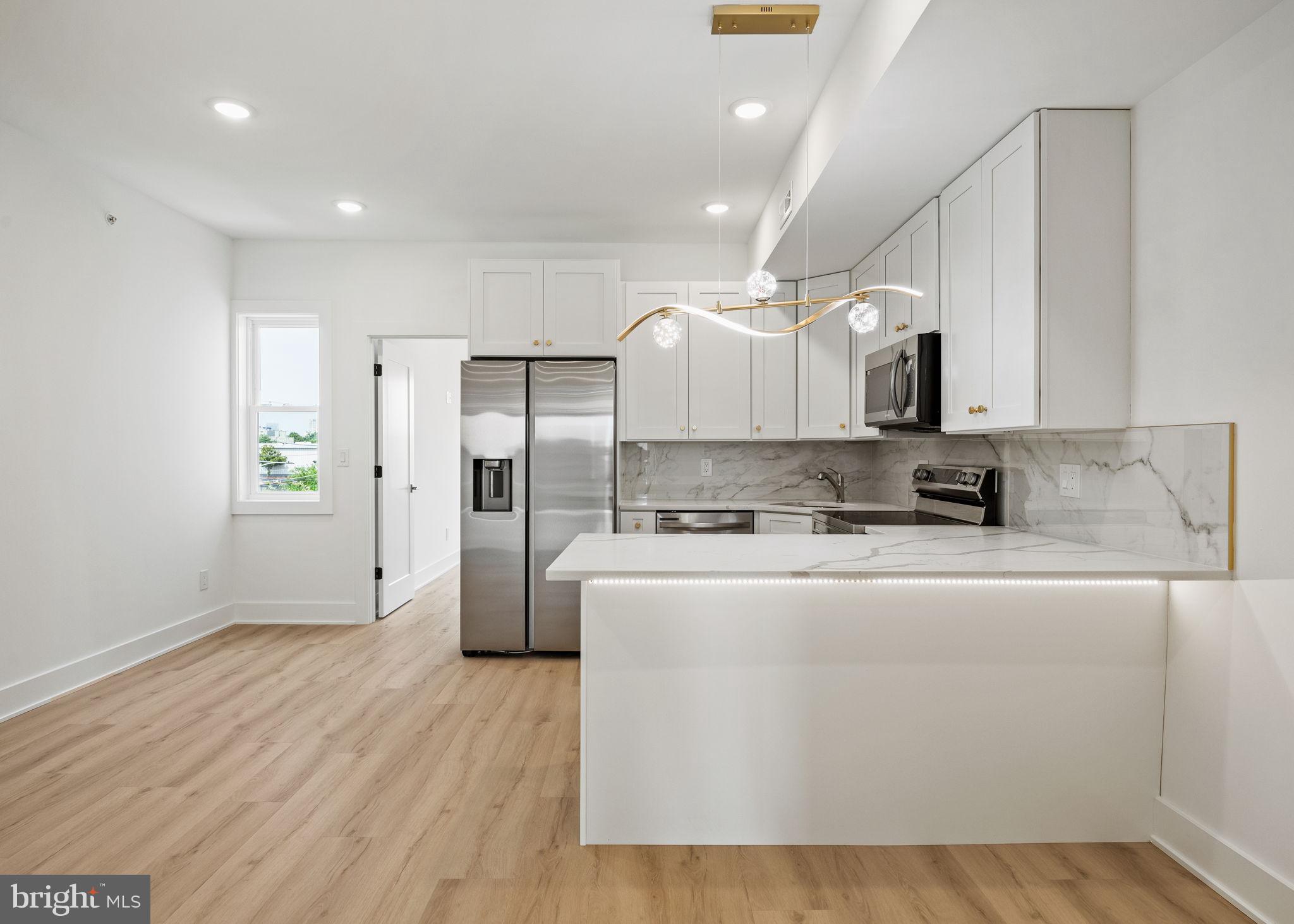 NORRIS SQUARE - Residential Lease